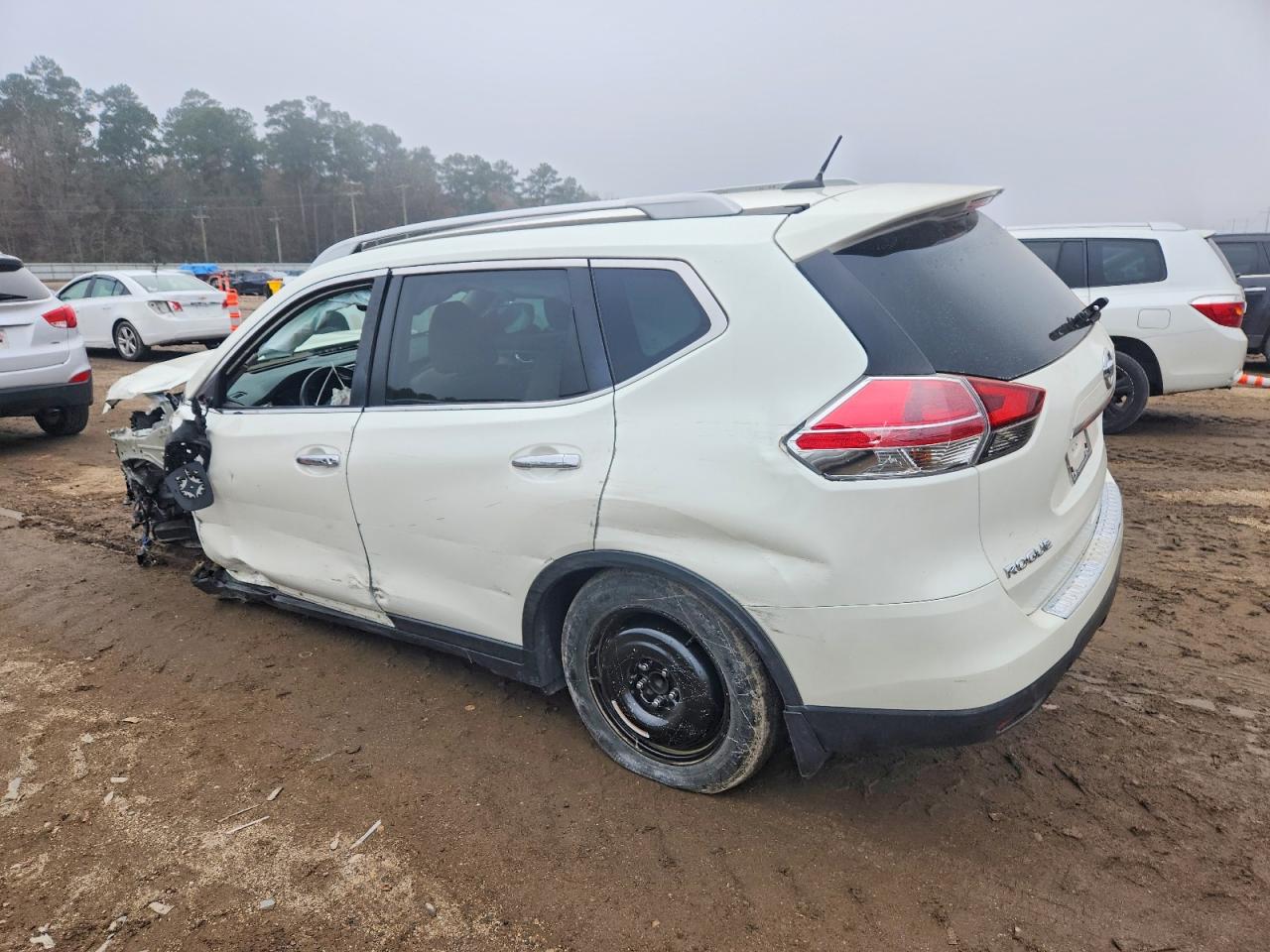 2016 NISSAN ROGUE S photo 2