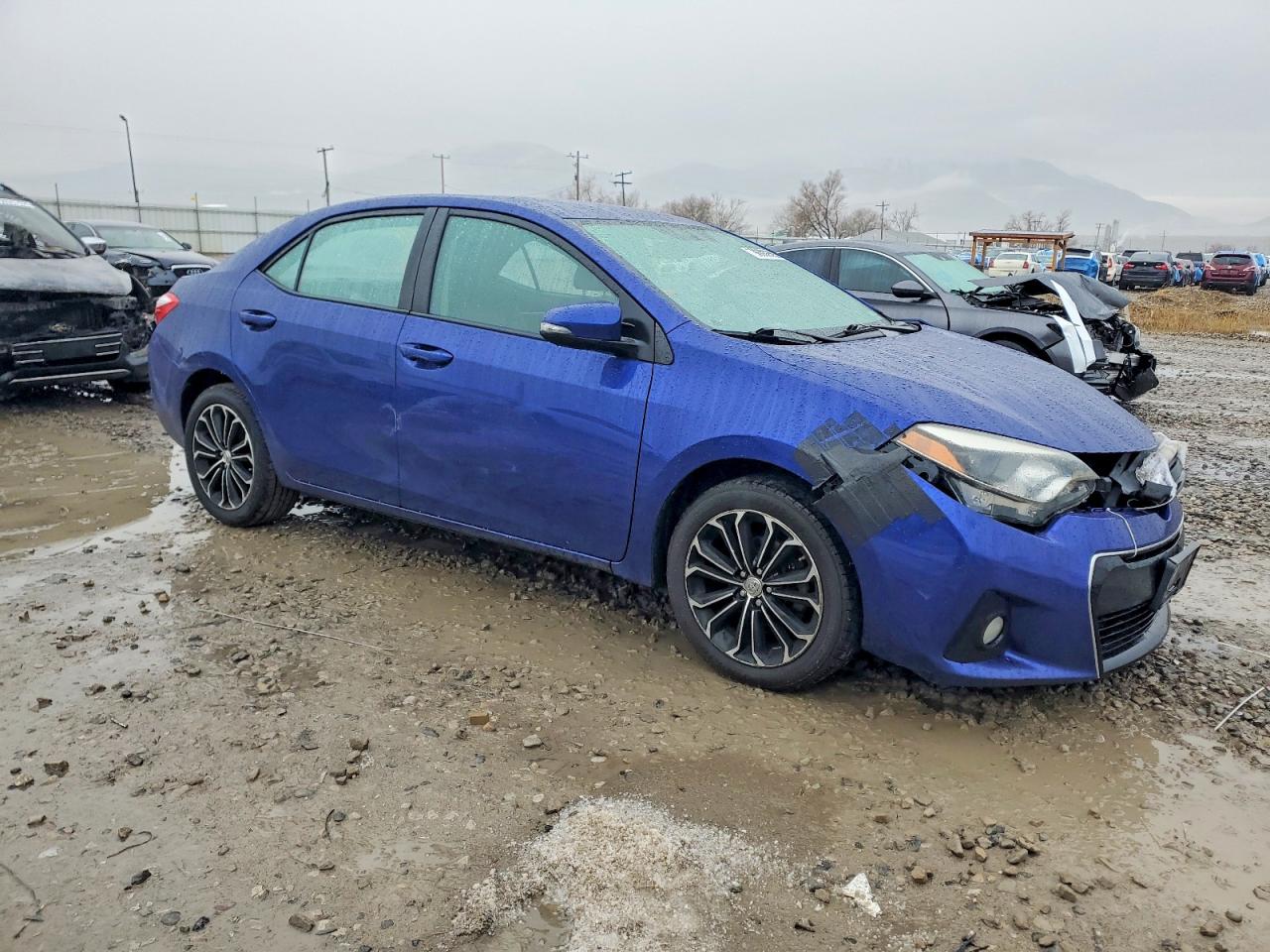 2014 TOYOTA COROLLA L photo 4