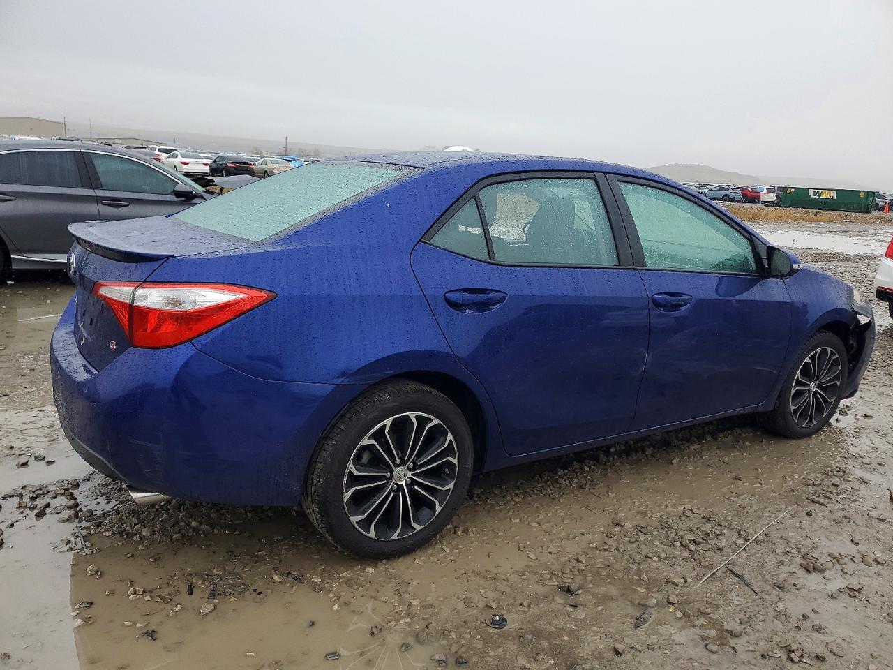2014 TOYOTA COROLLA L photo 3