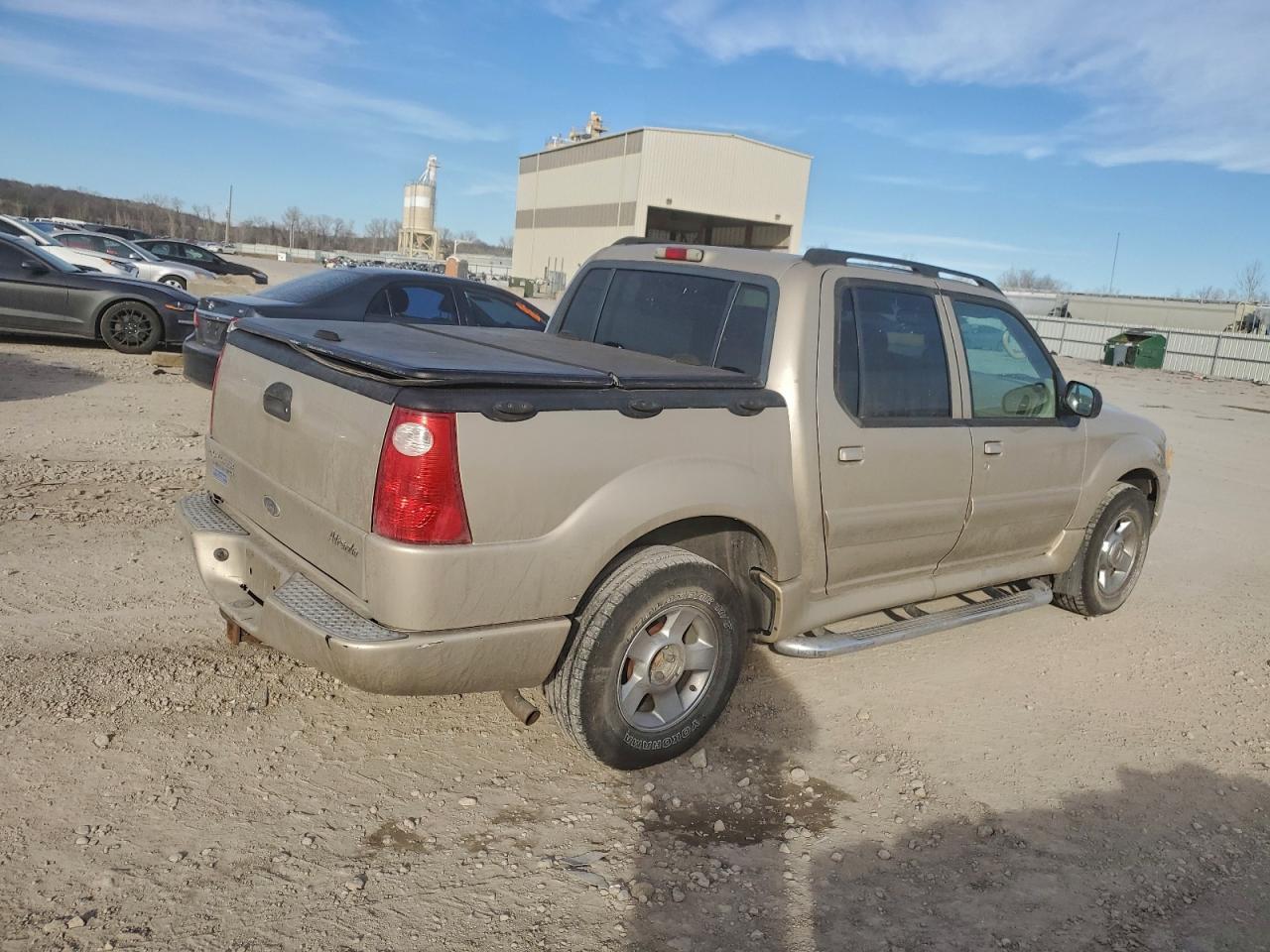 2004 FORD EXPLORER SPORT TRAC photo 3