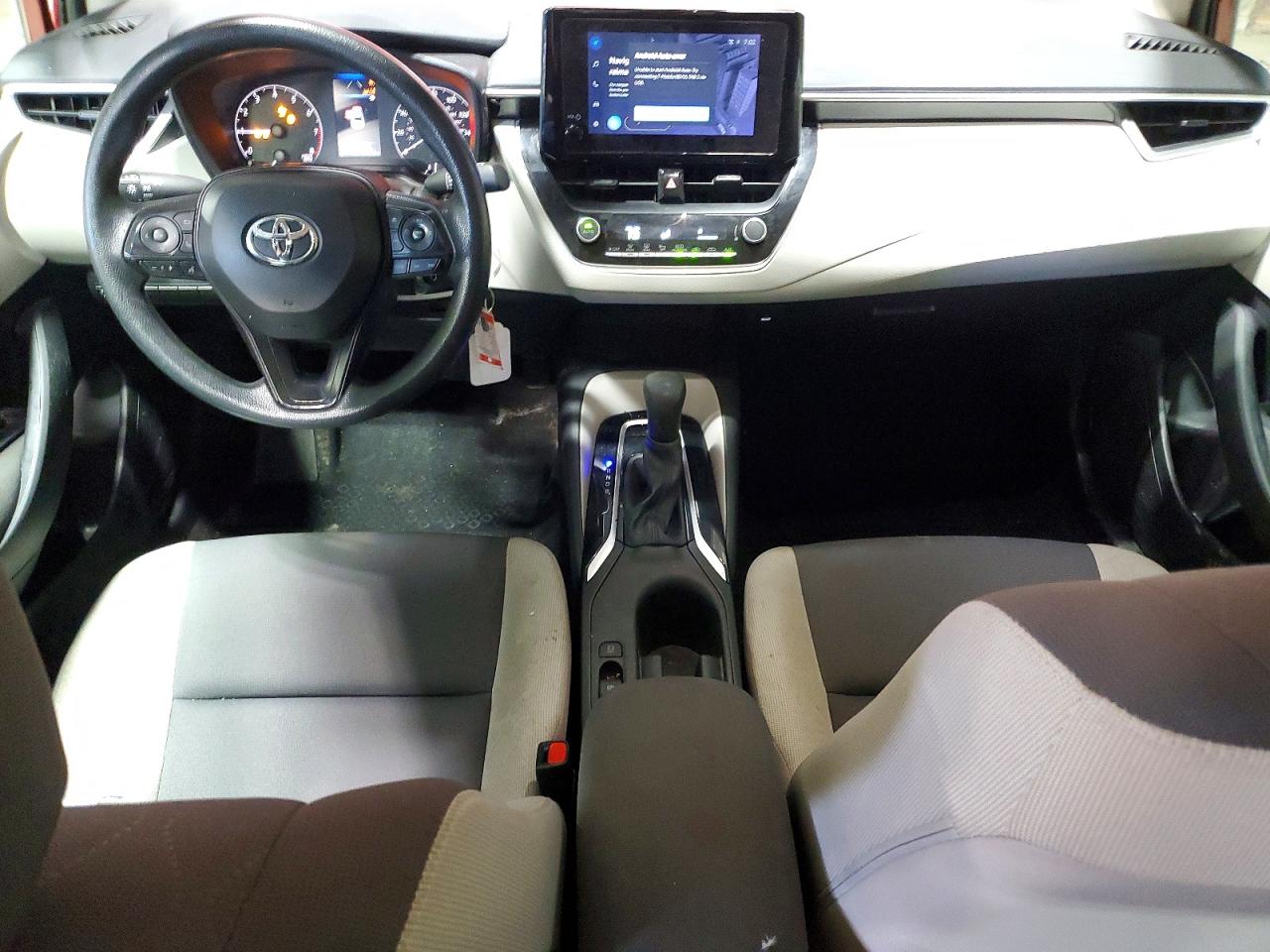 2024 TOYOTA COROLLA LE photo 8