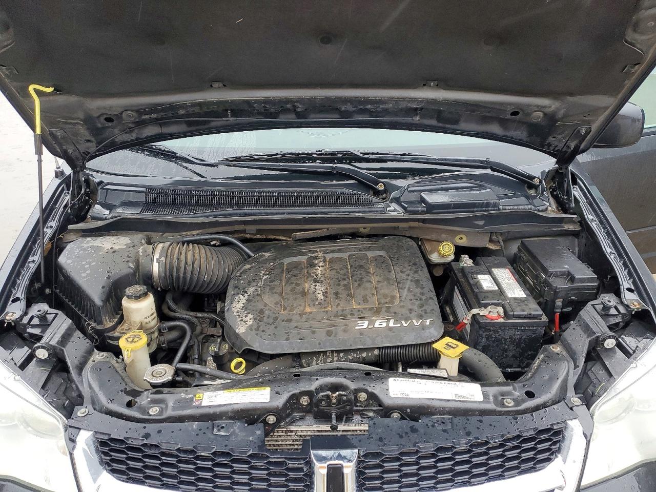 2011 DODGE GRAND CARAVAN MAINSTREET photo 12