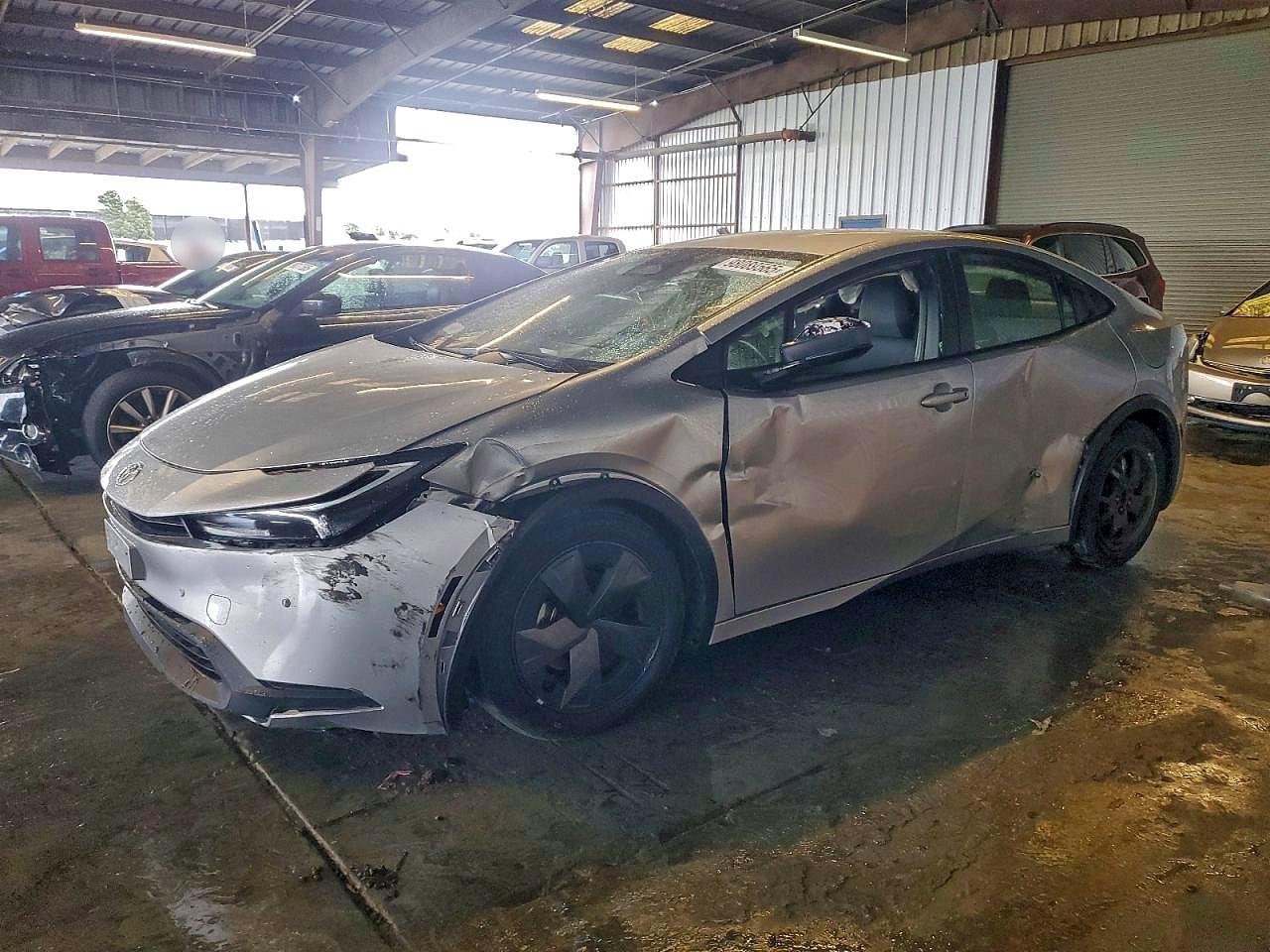 2024 TOYOTA PRIUS