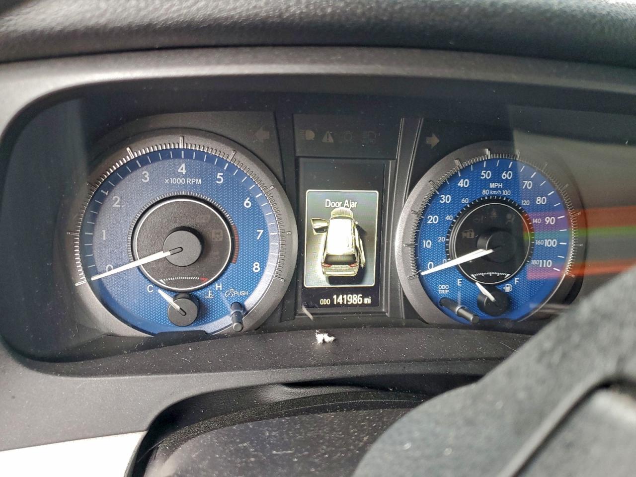 2015 TOYOTA SIENNA XLE photo 9
