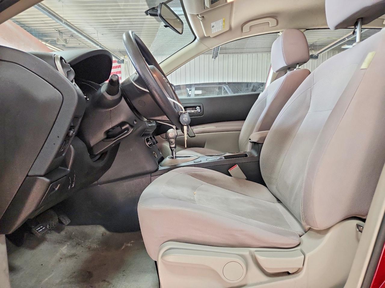 2013 NISSAN ROGUE S photo 7
