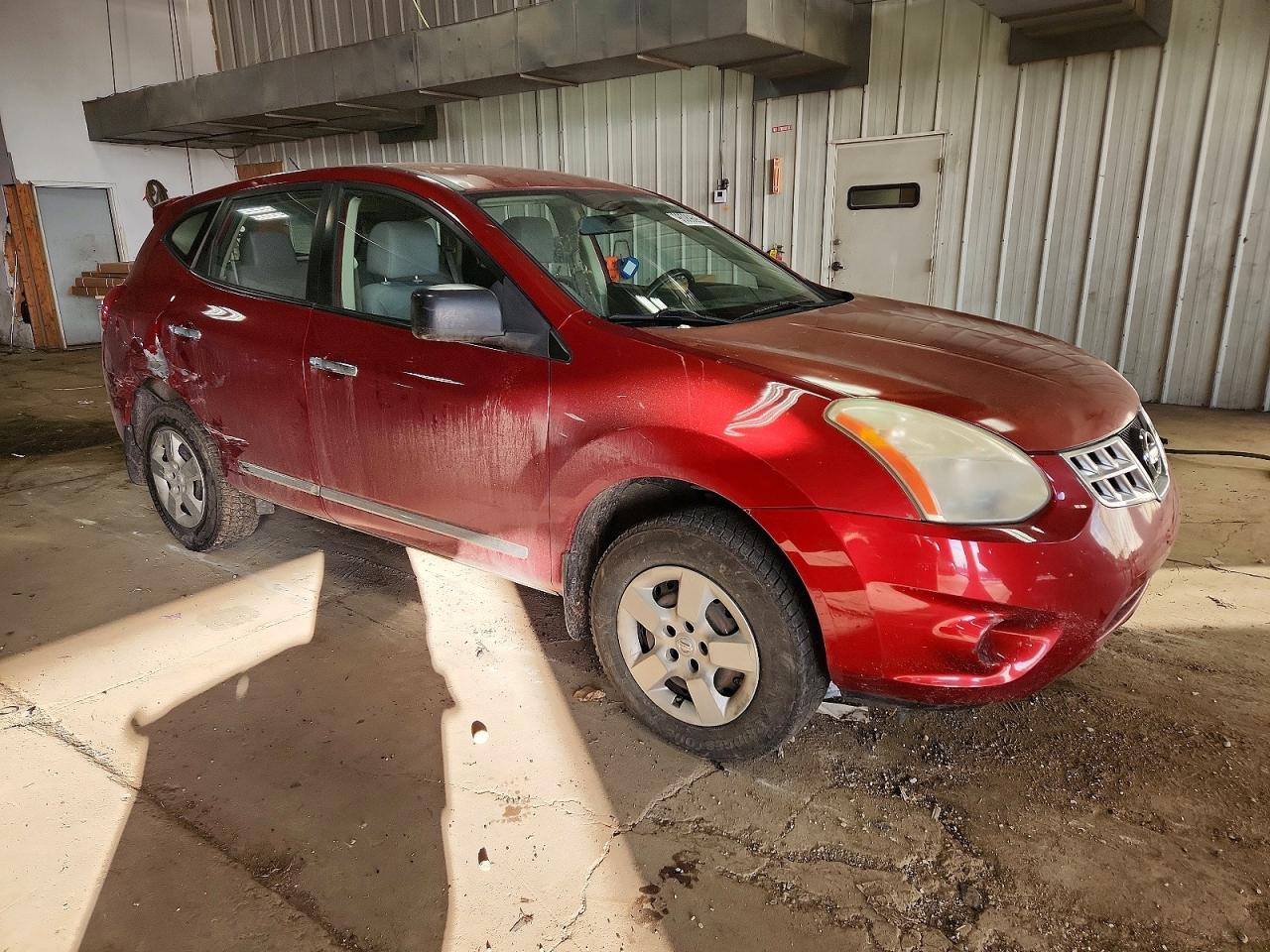 2013 NISSAN ROGUE S photo 4