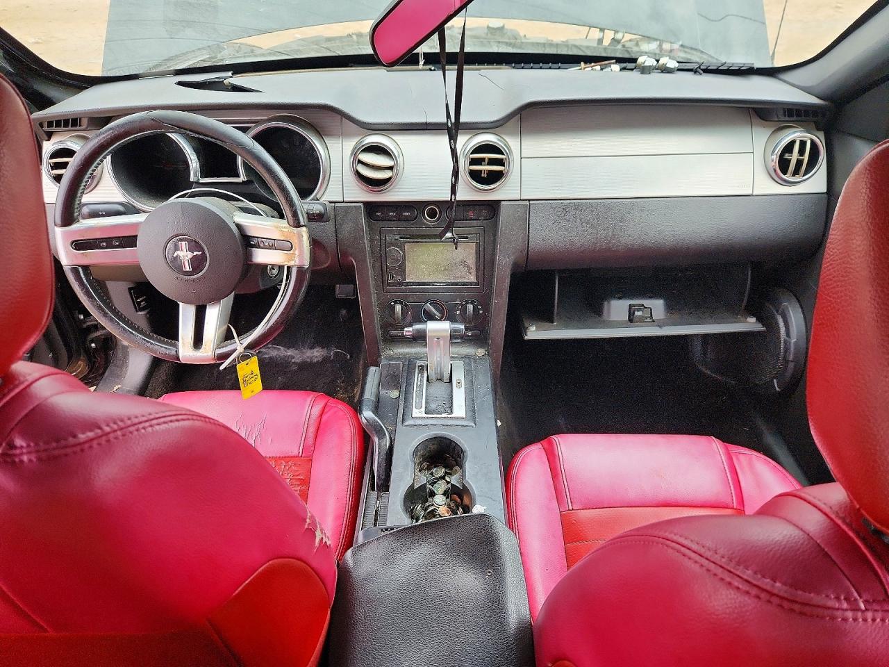 2005 FORD MUSTANG photo 8