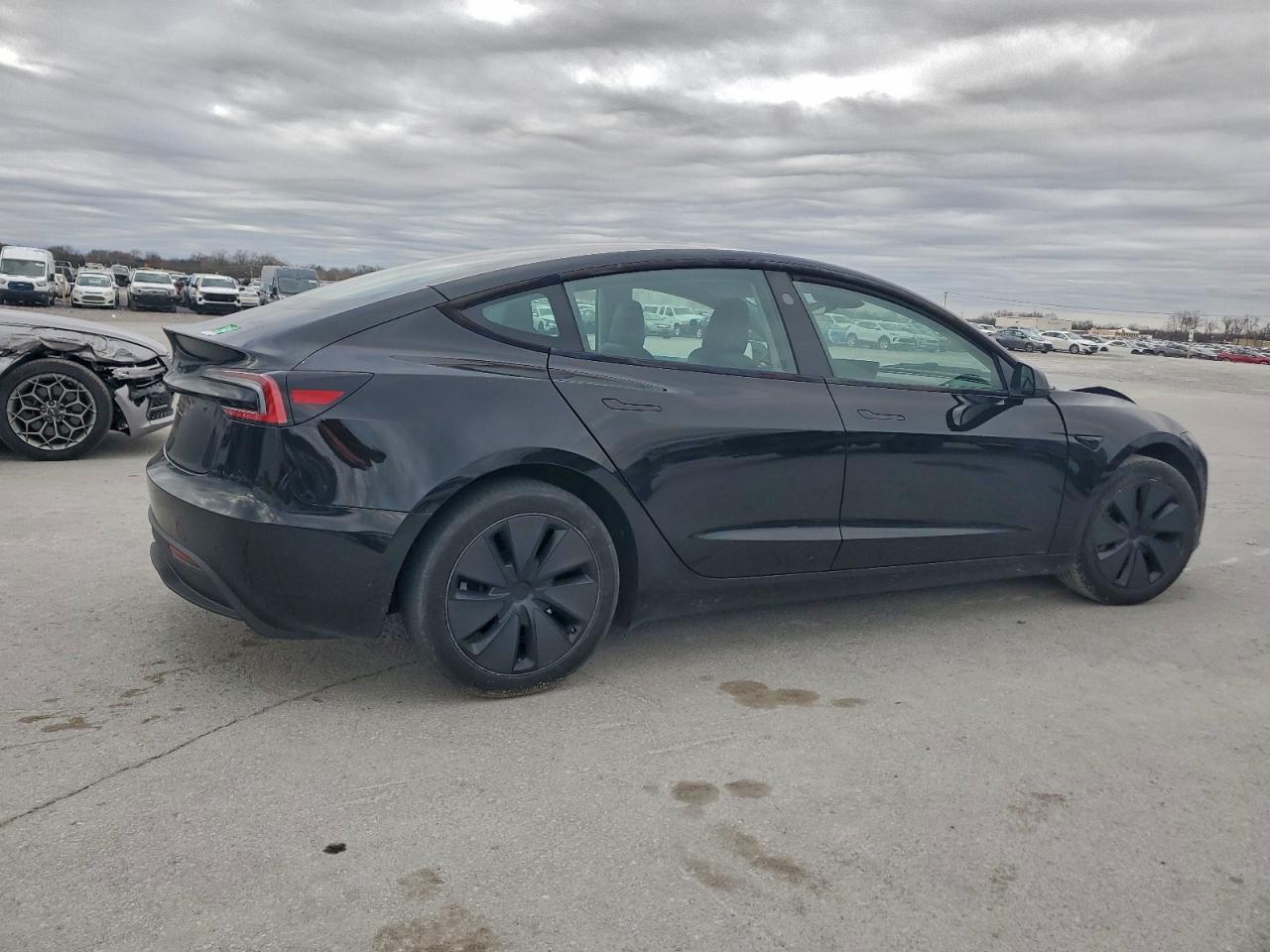 2024 TESLA MODEL 3 photo 3