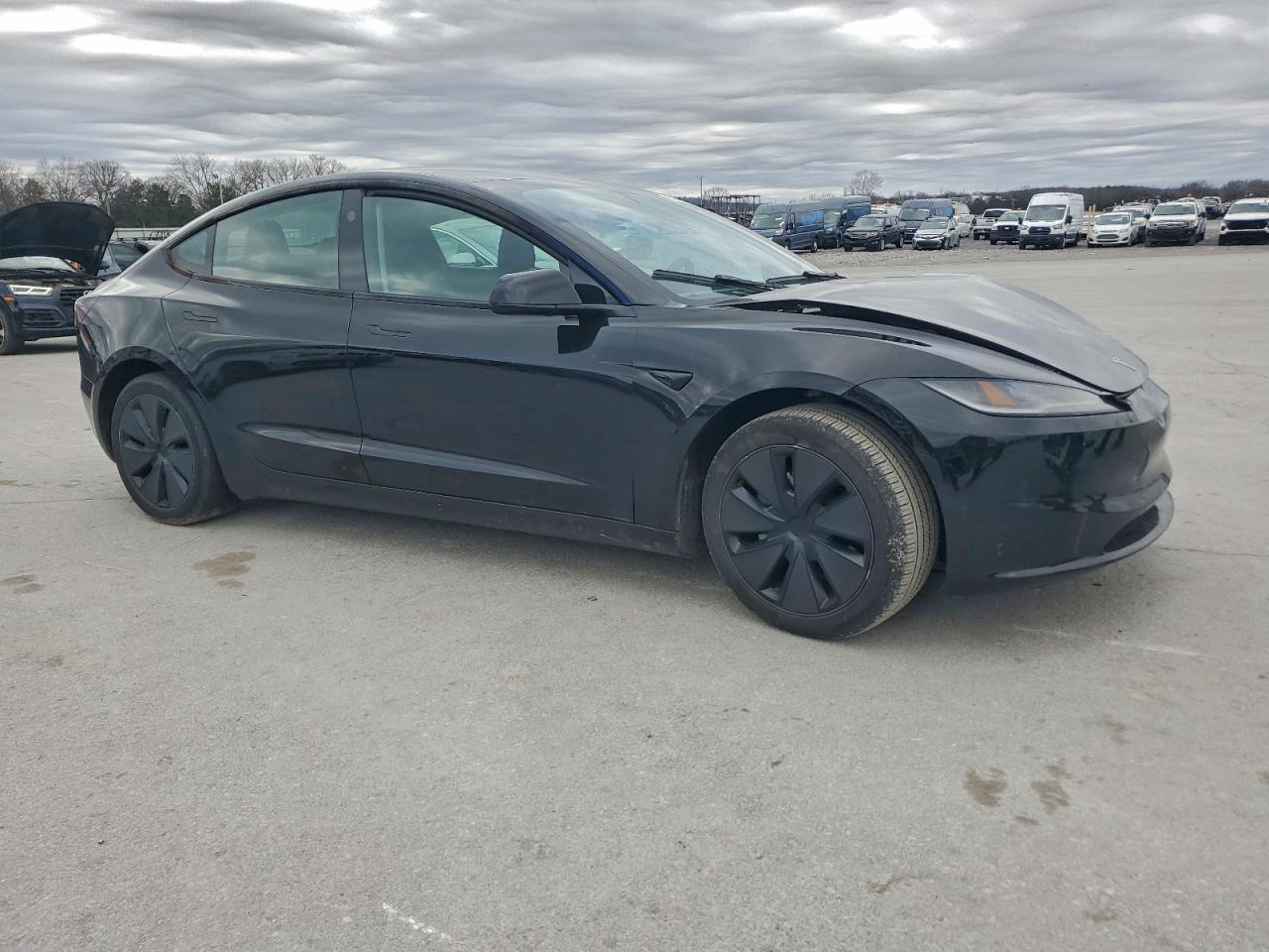 2024 TESLA MODEL 3 photo 4