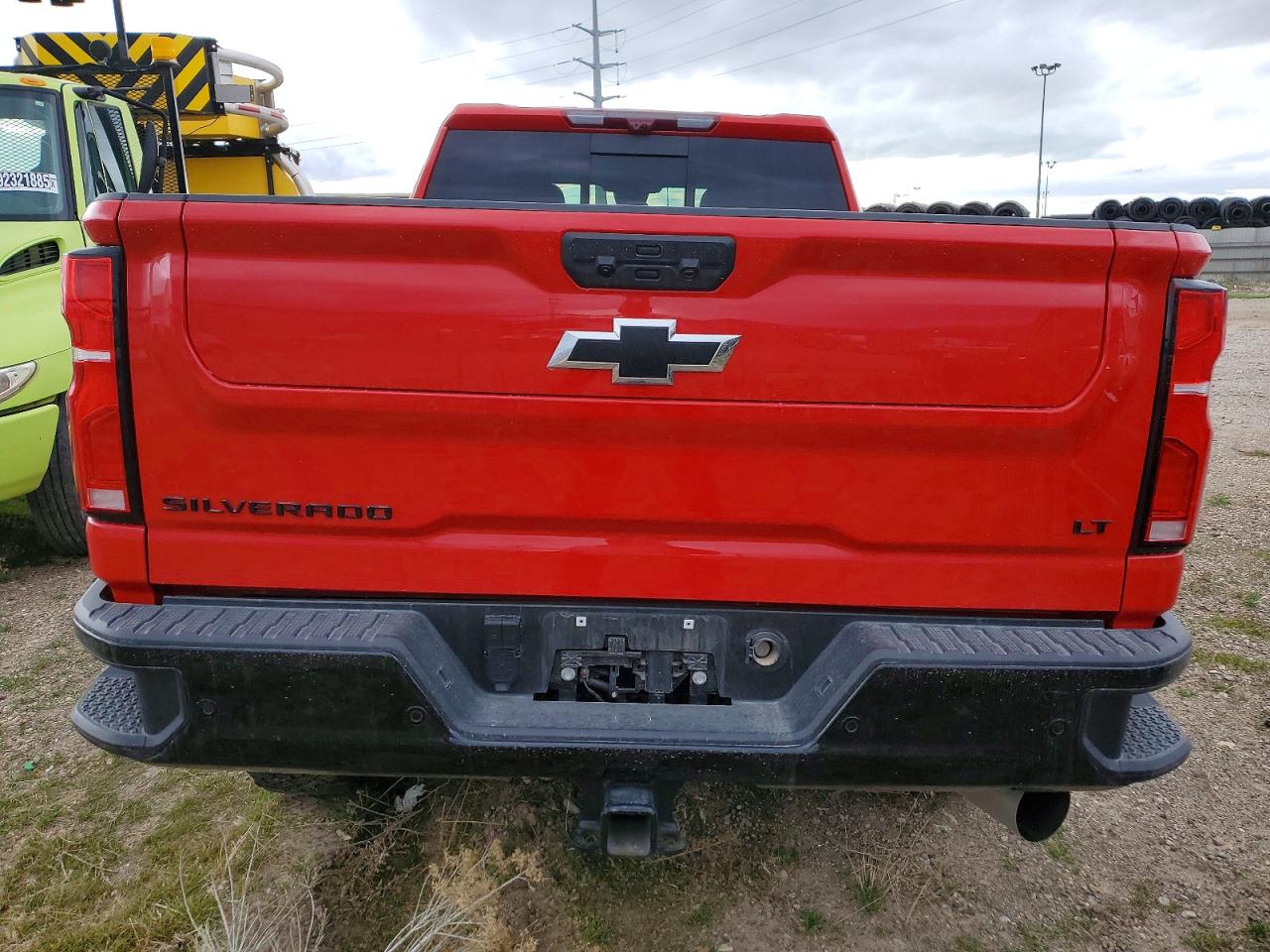 2025 CHEVROLET SILVERADO K3500 LT photo 6