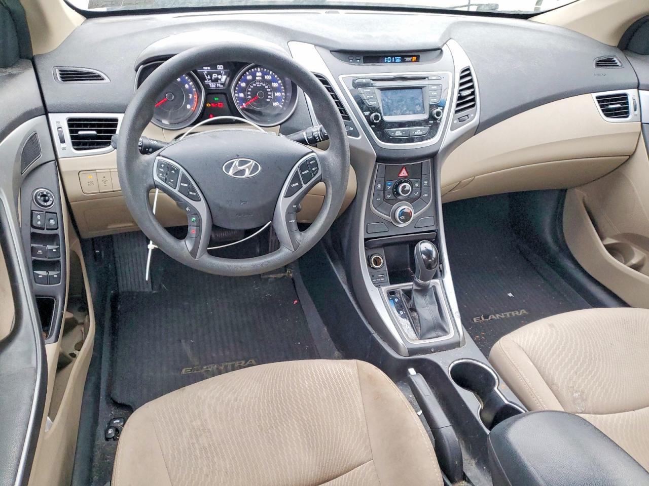 2016 HYUNDAI ELANTRA SE photo 8