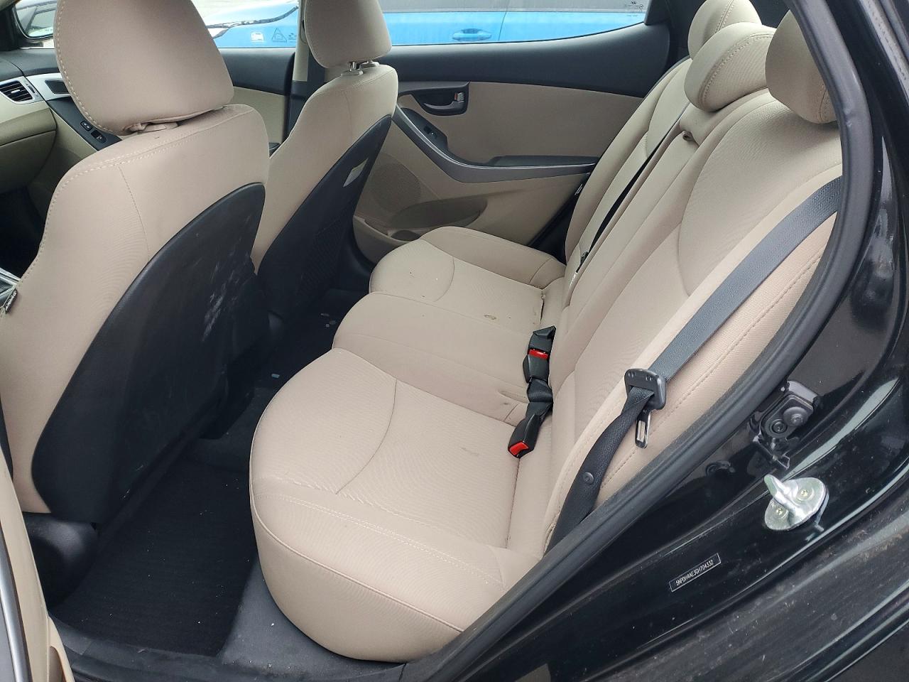 2016 HYUNDAI ELANTRA SE photo 10