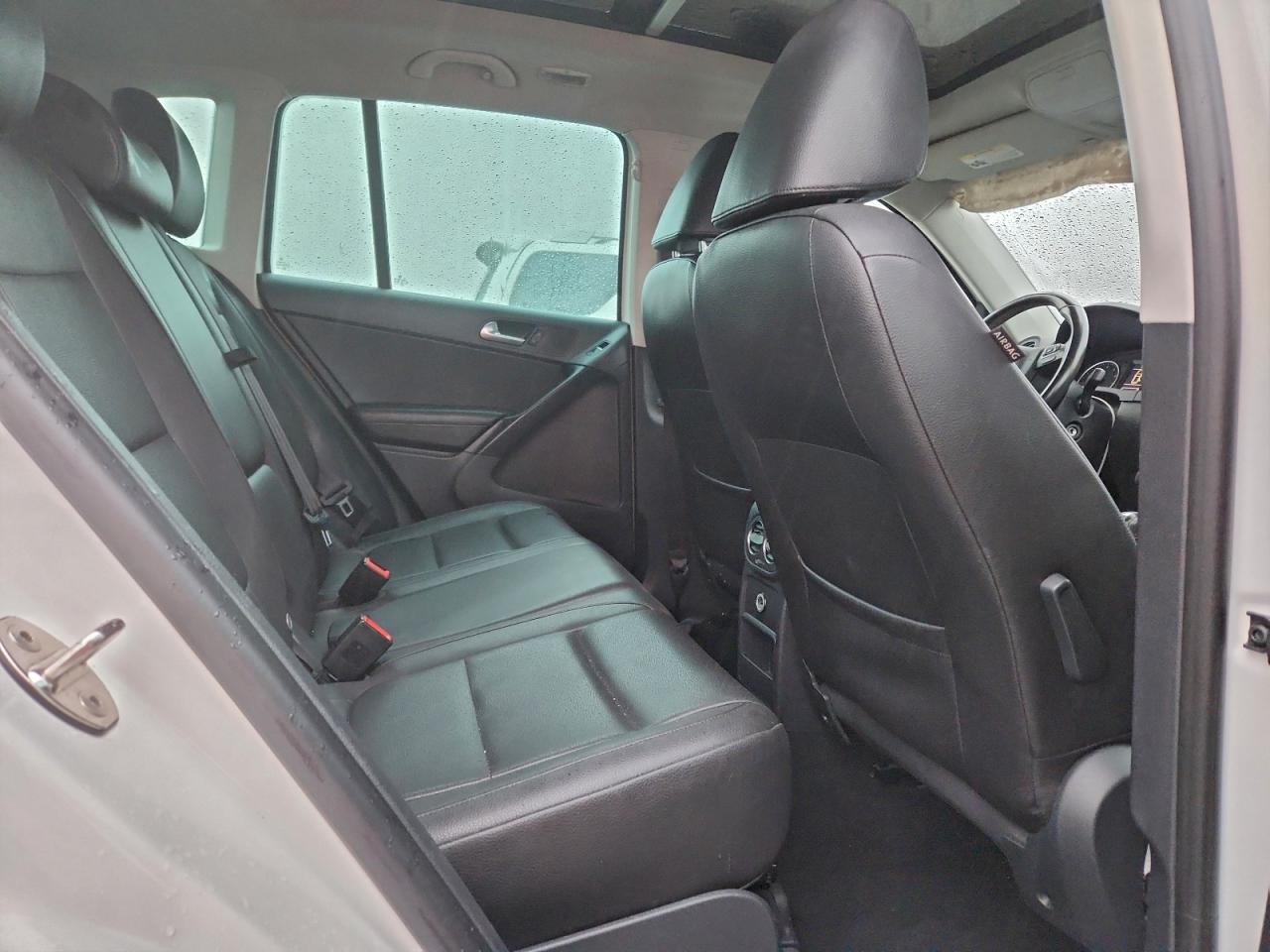2013 VOLKSWAGEN TIGUAN S photo 11