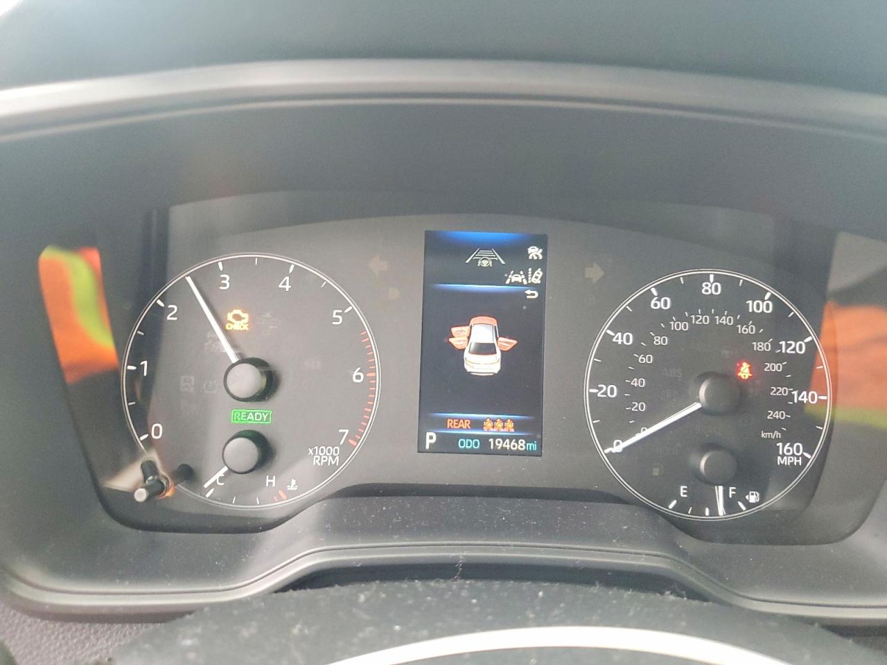 2025 TOYOTA COROLLA LE photo 9