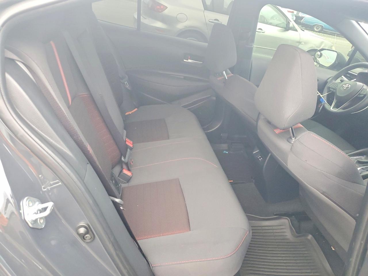 2025 TOYOTA COROLLA LE photo 10