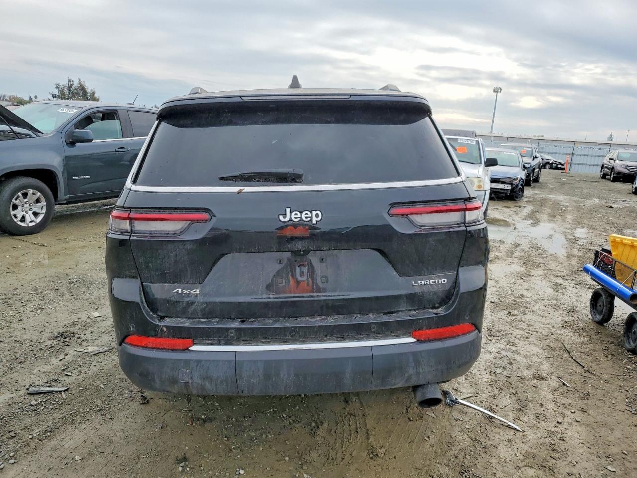 2023 JEEP GRAND CHEROKEE L LAREDO photo 6