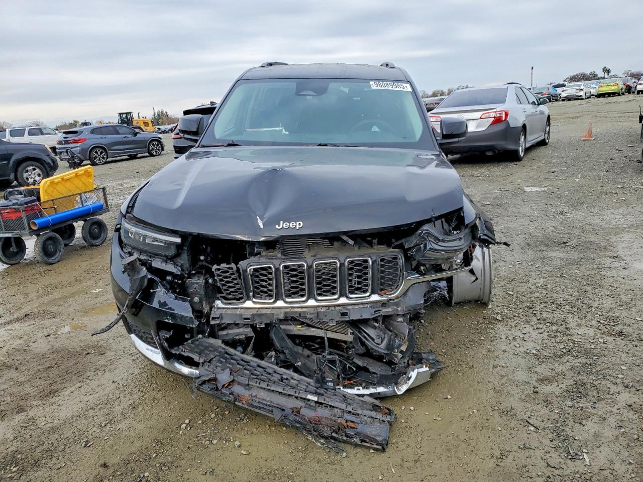 2023 JEEP GRAND CHEROKEE L LAREDO photo 5