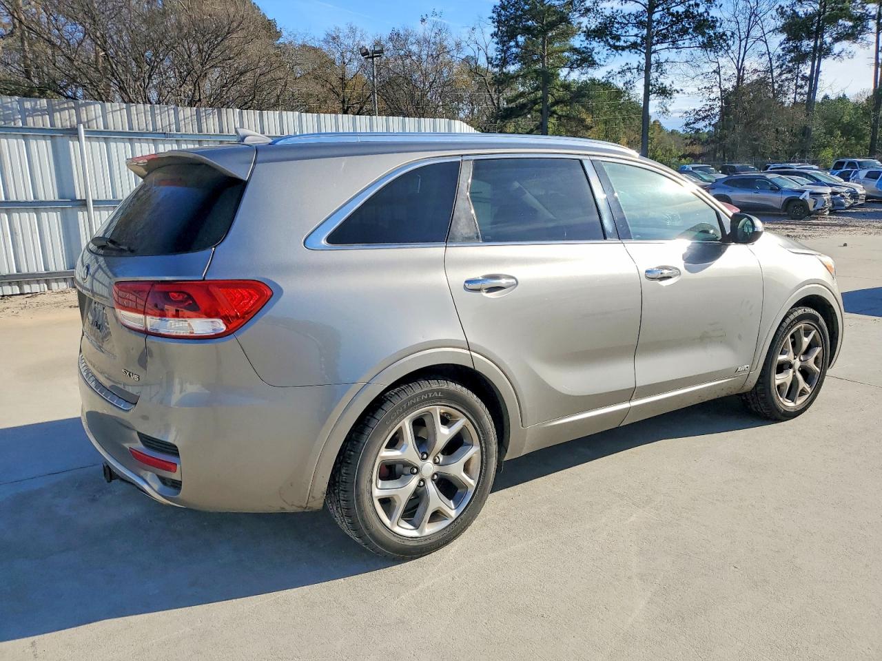 2017 KIA SORENTO SX photo 3