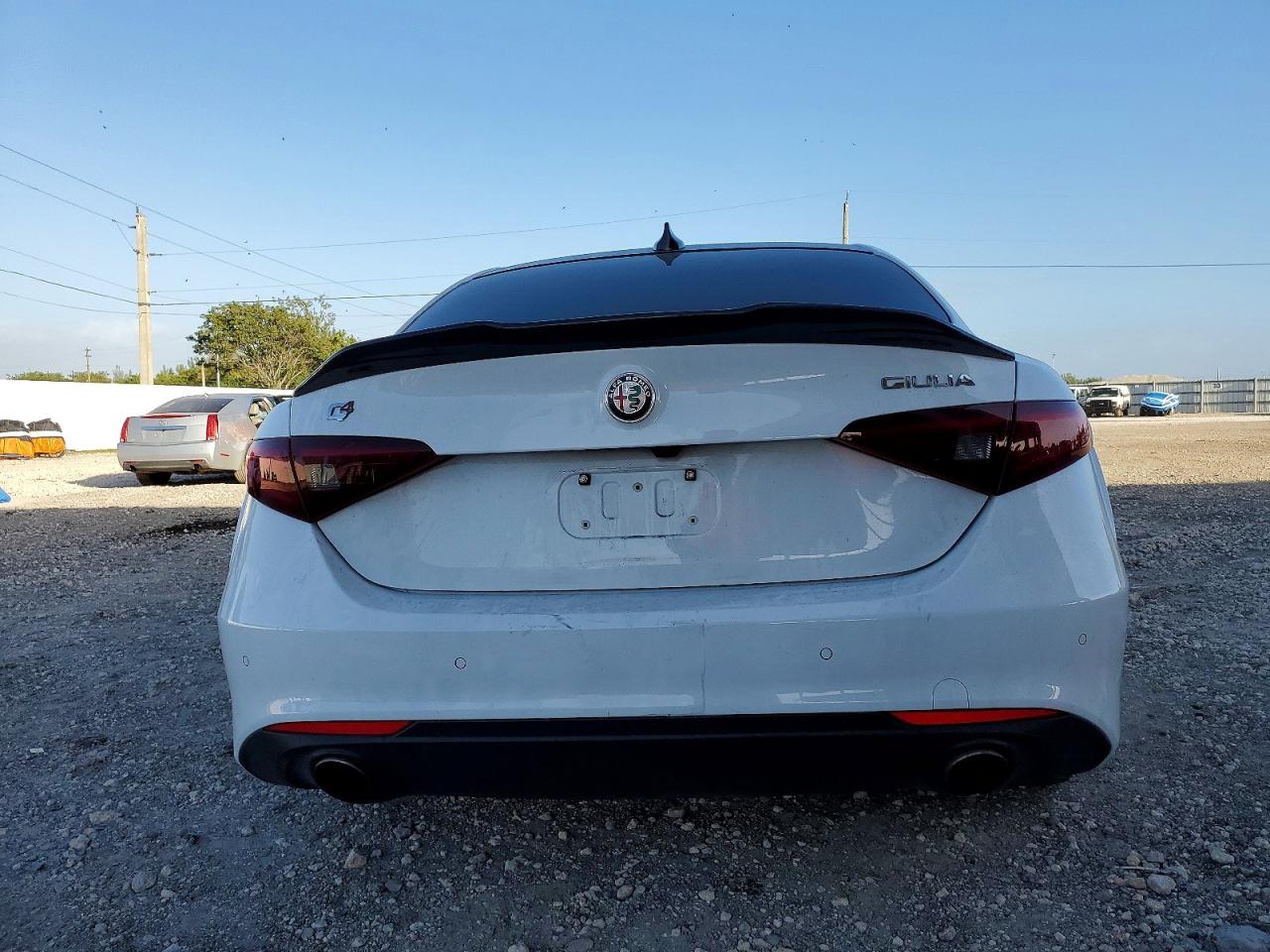 2018 ALFA ROMEO GIULIA Q4 photo 6