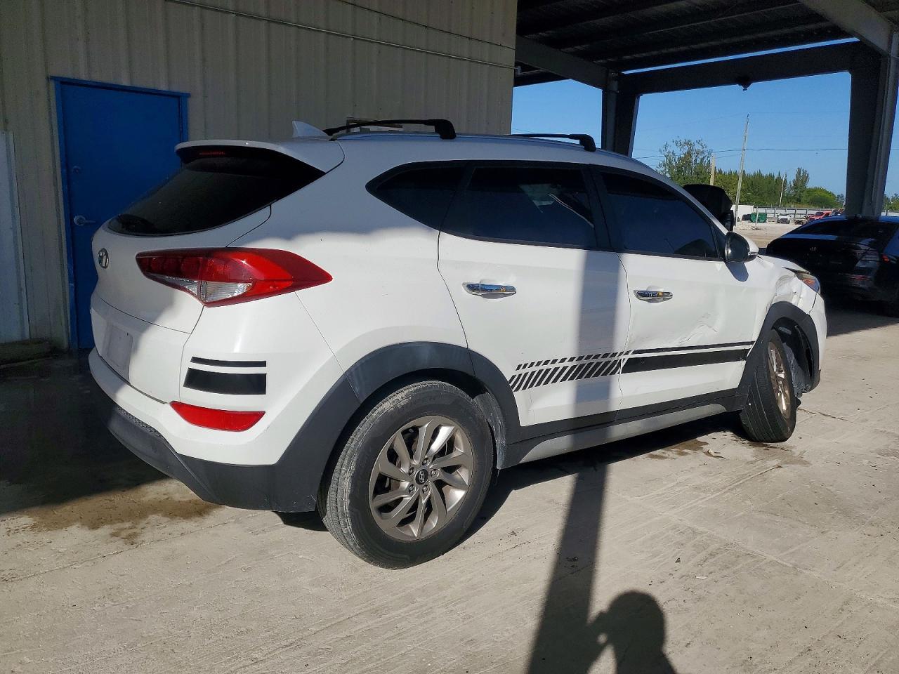 2017 HYUNDAI TUCSON LIMITED photo 3