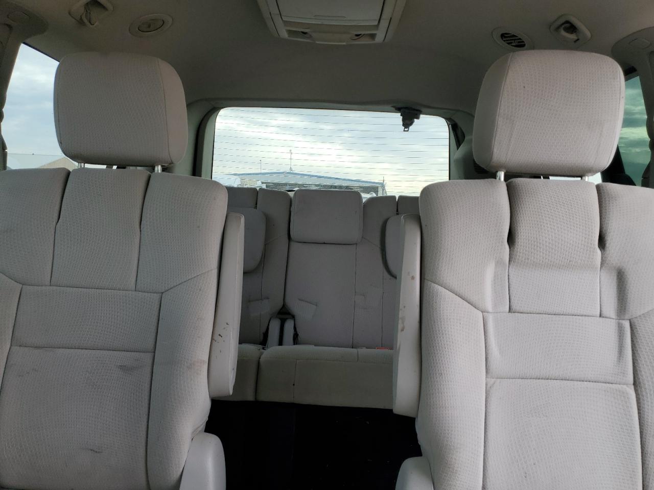 2012 CHRYSLER TOWN & COUNTRY TOURING photo 10