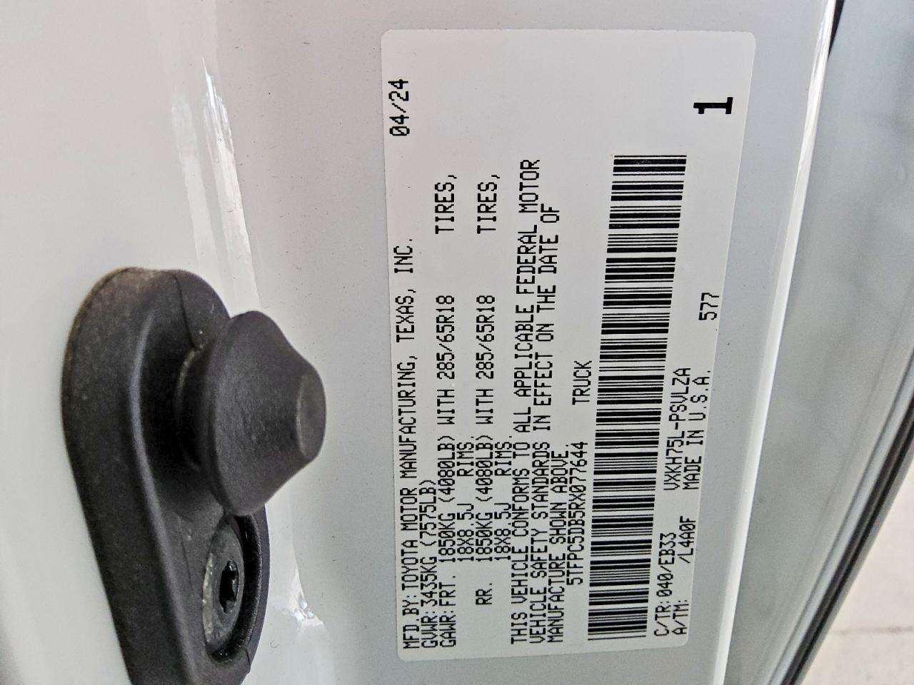 2024 TOYOTA TUNDRA CREWMAX LIMITED photo 13
