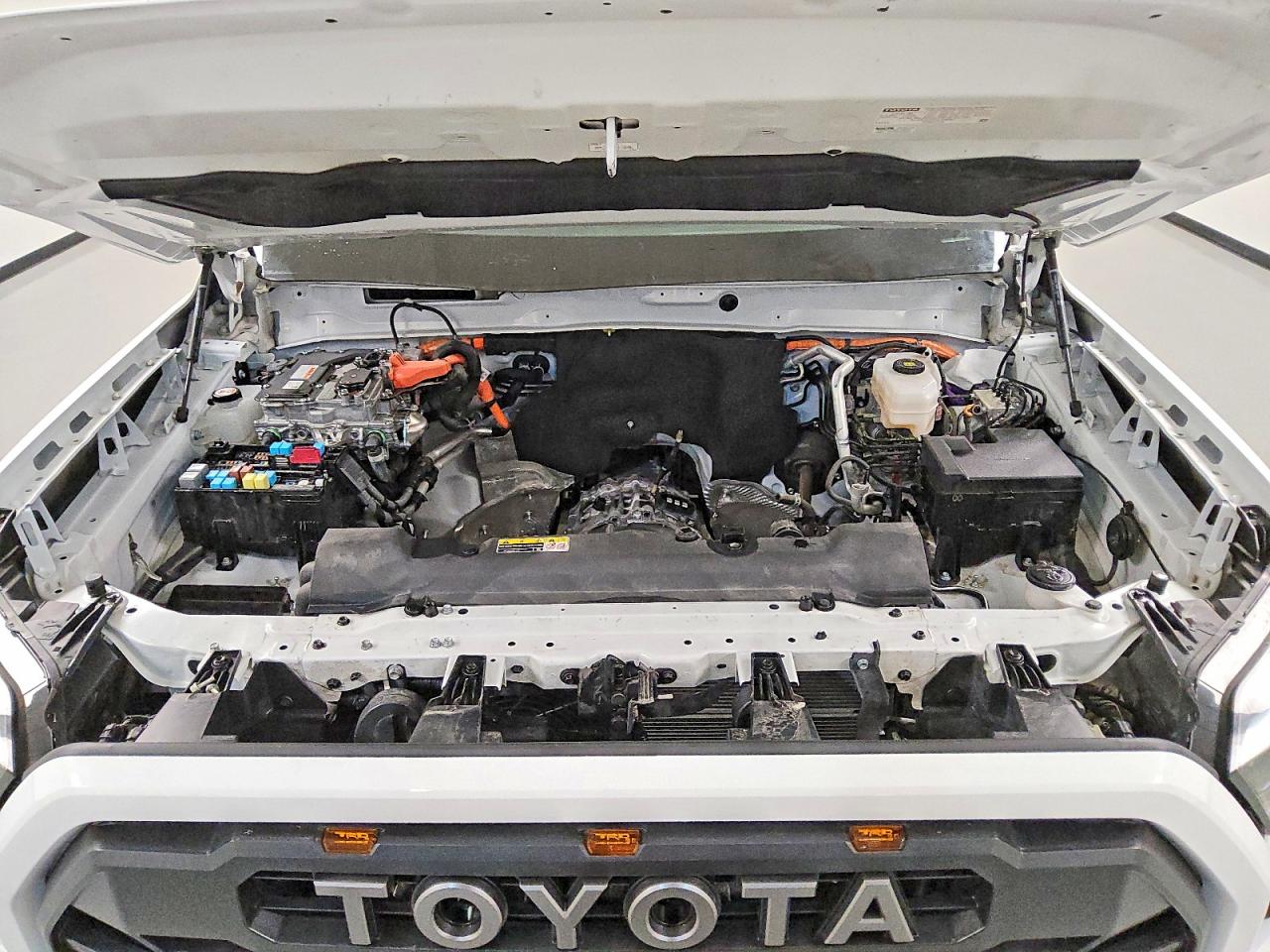 2024 TOYOTA TUNDRA CREWMAX LIMITED photo 11