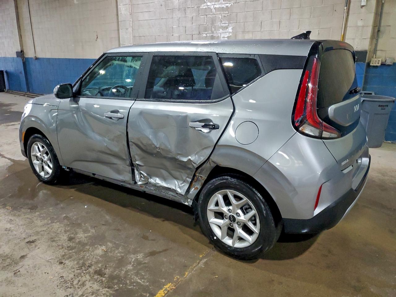 2025 KIA SOUL LX photo 2