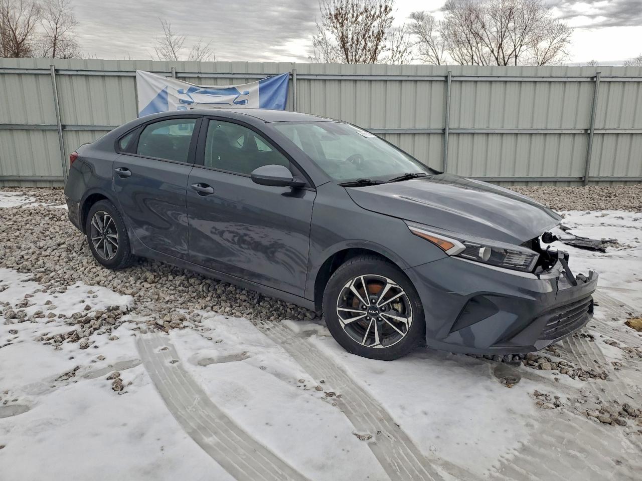 2024 KIA FORTE LX photo 4