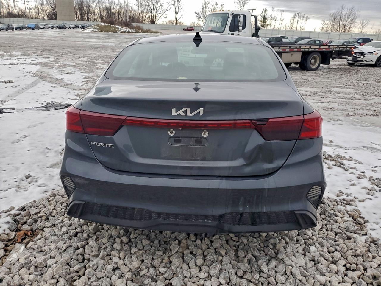 2024 KIA FORTE LX photo 6