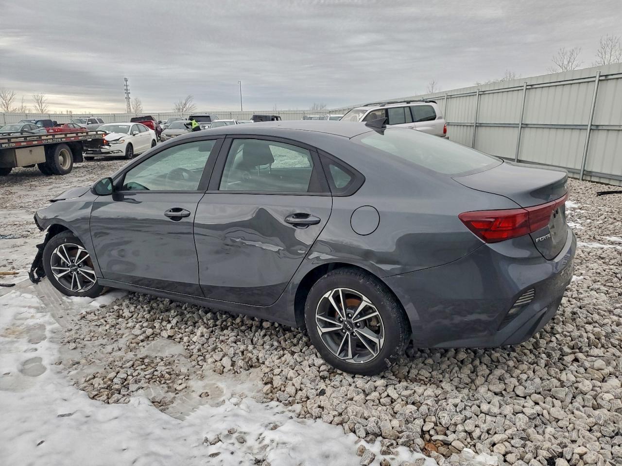 2024 KIA FORTE LX photo 2