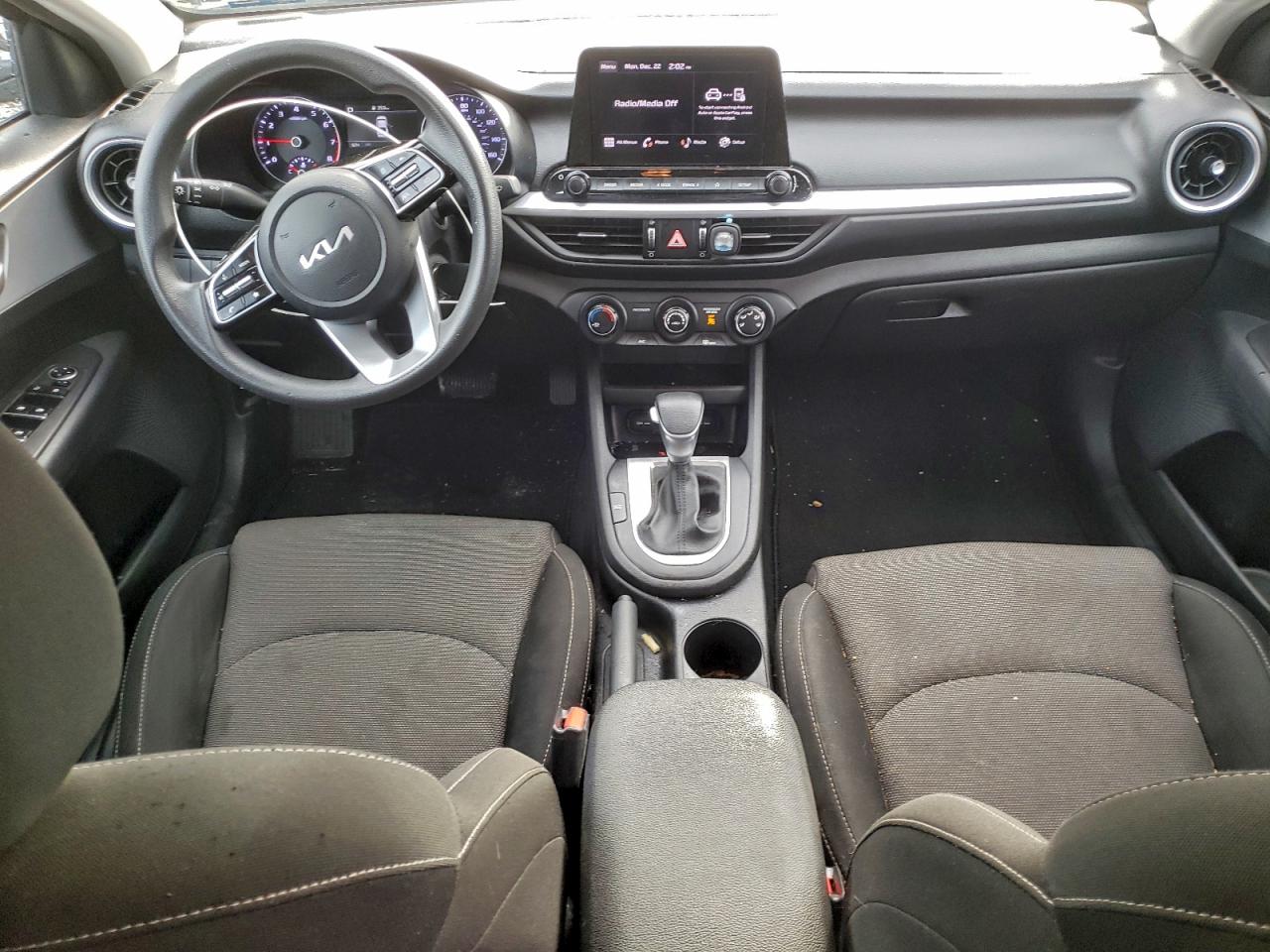 2023 KIA FORTE LXS photo 8