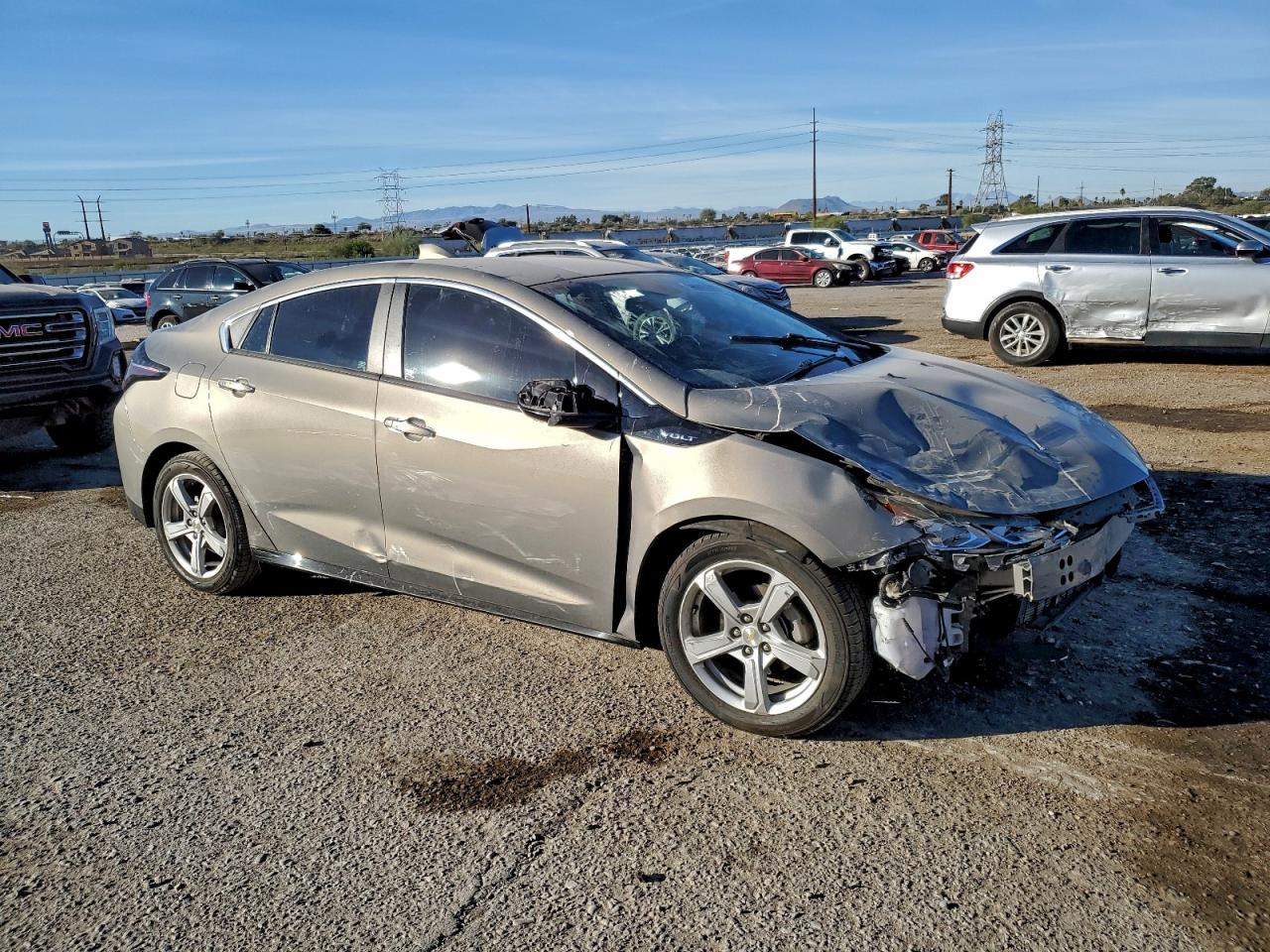 2017 CHEVROLET VOLT LT photo 4