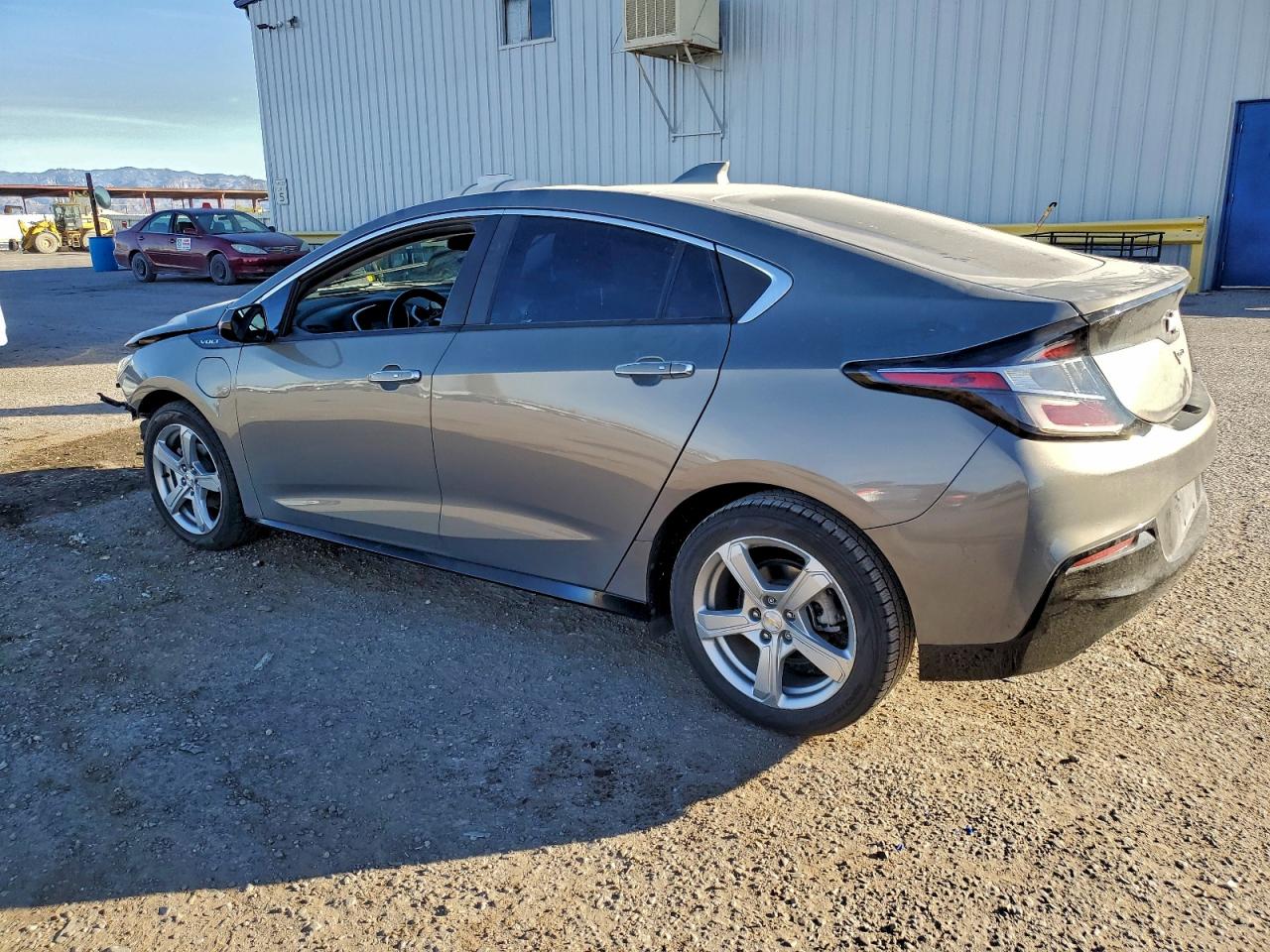 2017 CHEVROLET VOLT LT photo 2