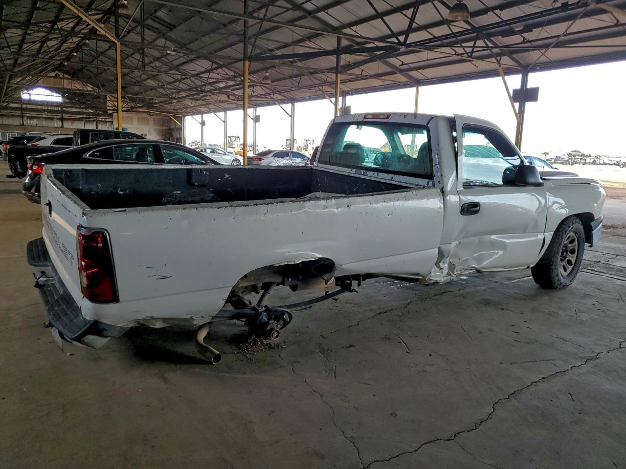 2006 CHEVROLET SILVERADO C1500 photo 3
