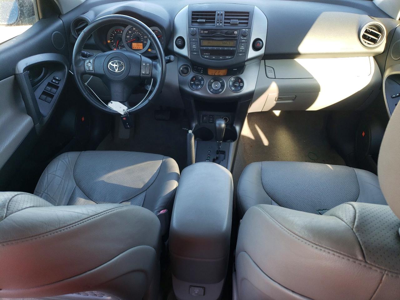 2010 TOYOTA RAV4 LIMITED photo 8