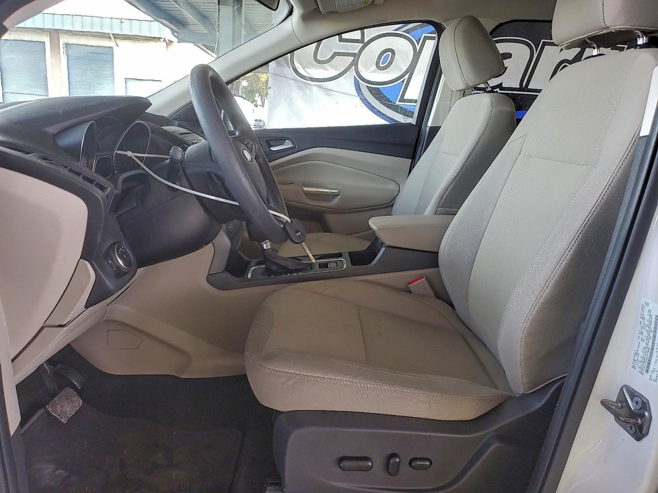 2017 FORD ESCAPE SE photo 7