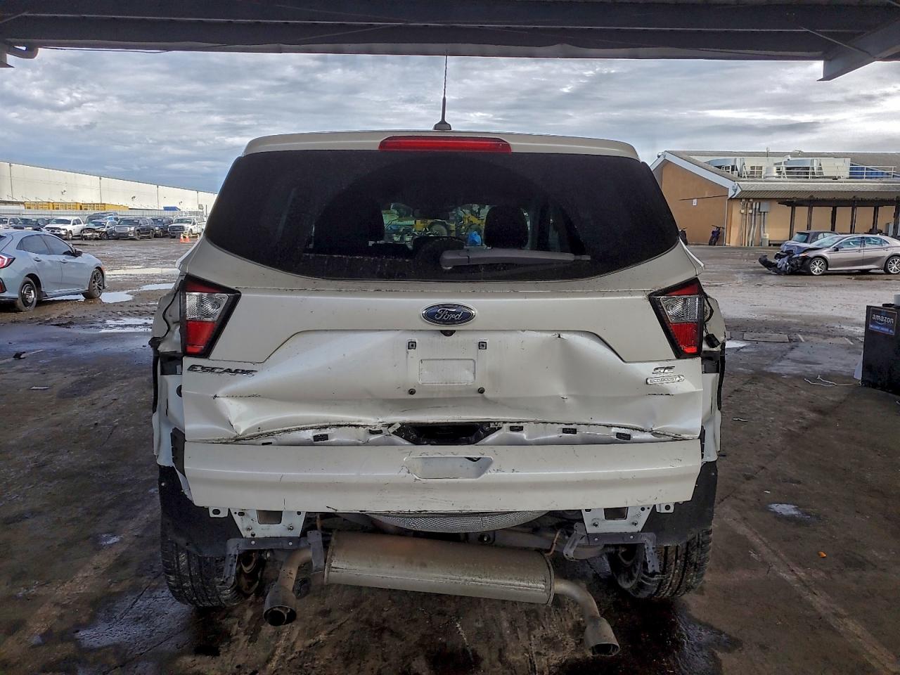 2017 FORD ESCAPE SE photo 6