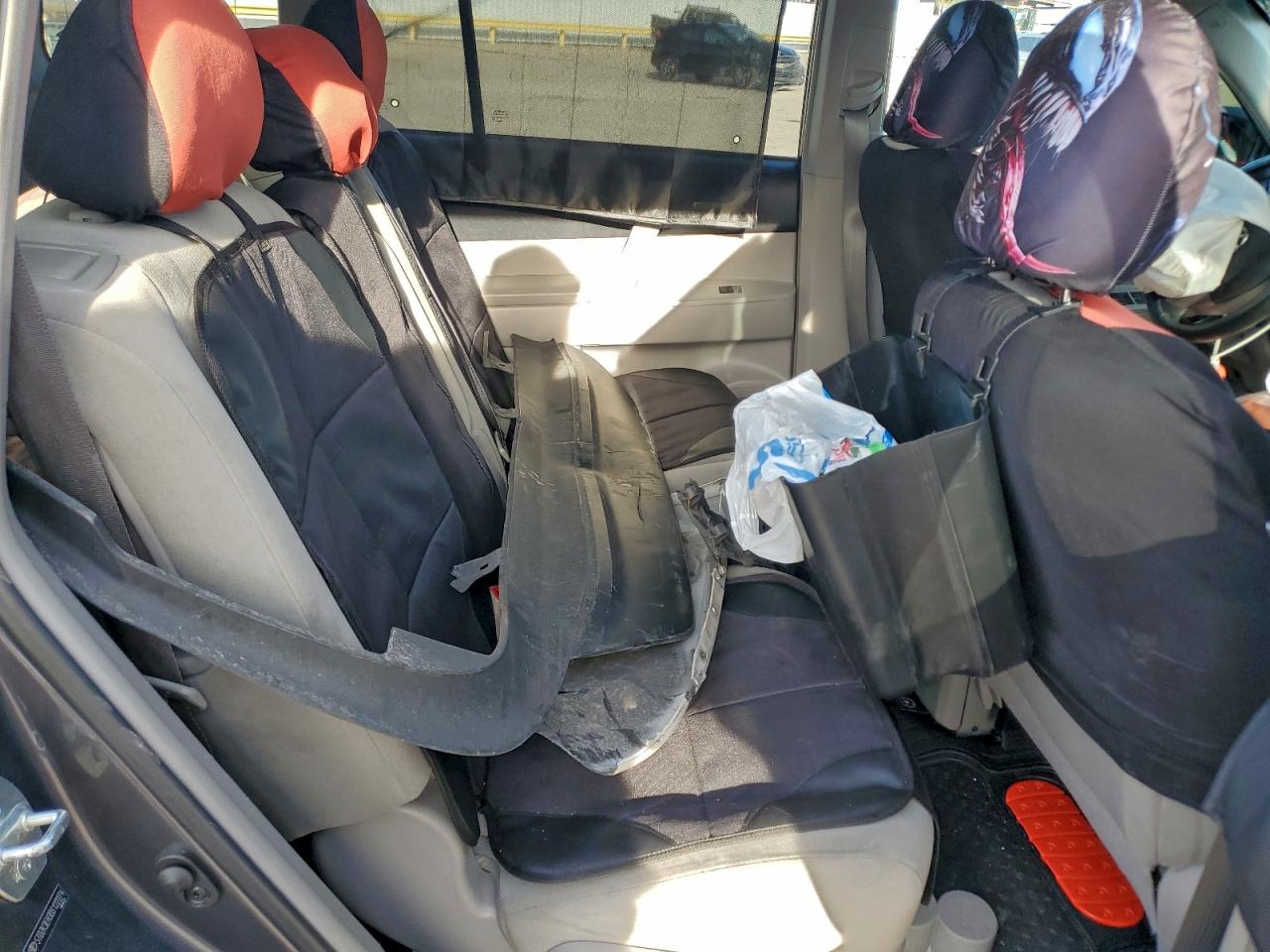 2013 TOYOTA HIGHLANDER BASE photo 10