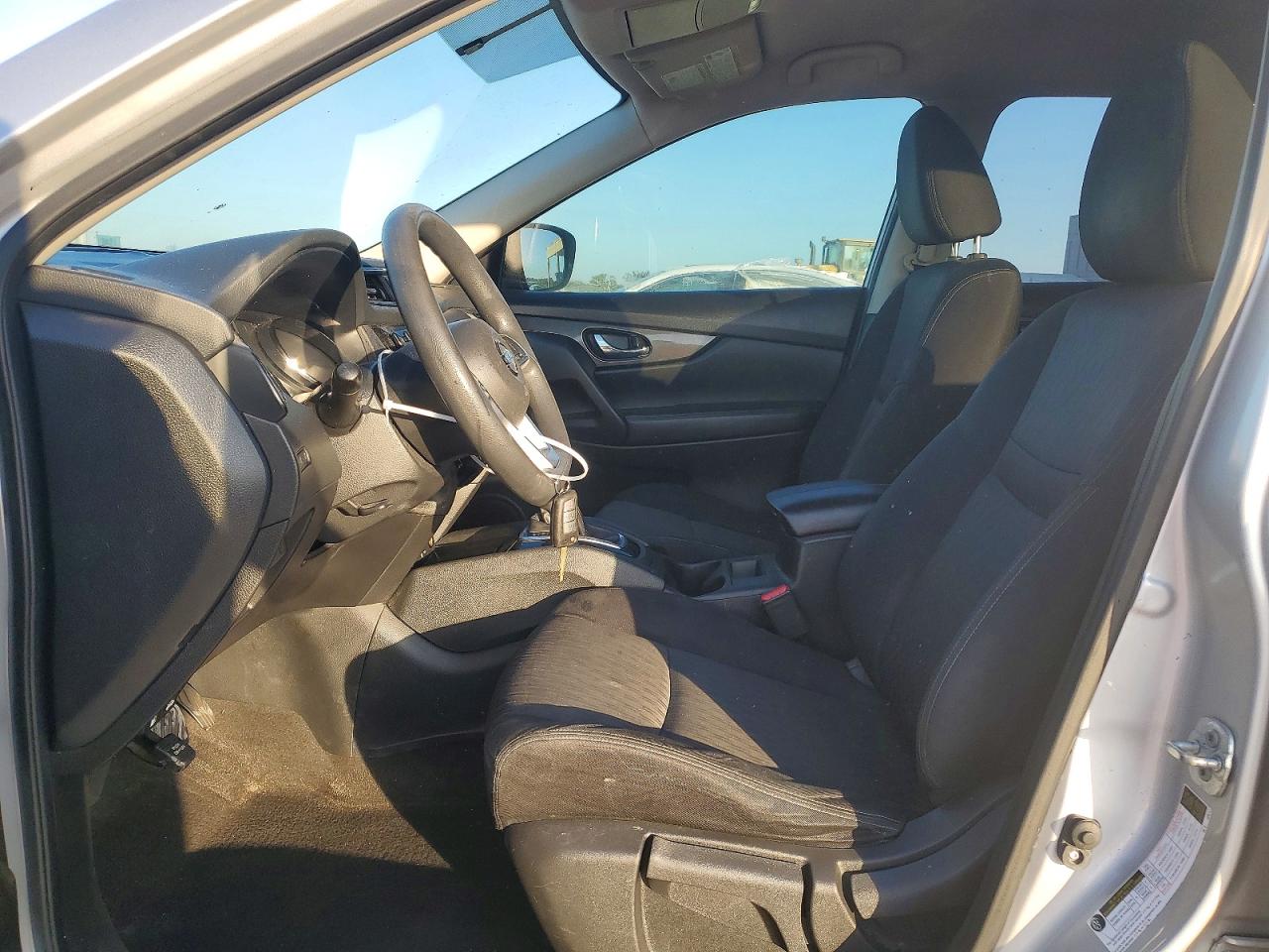 2017 NISSAN ROGUE S photo 13