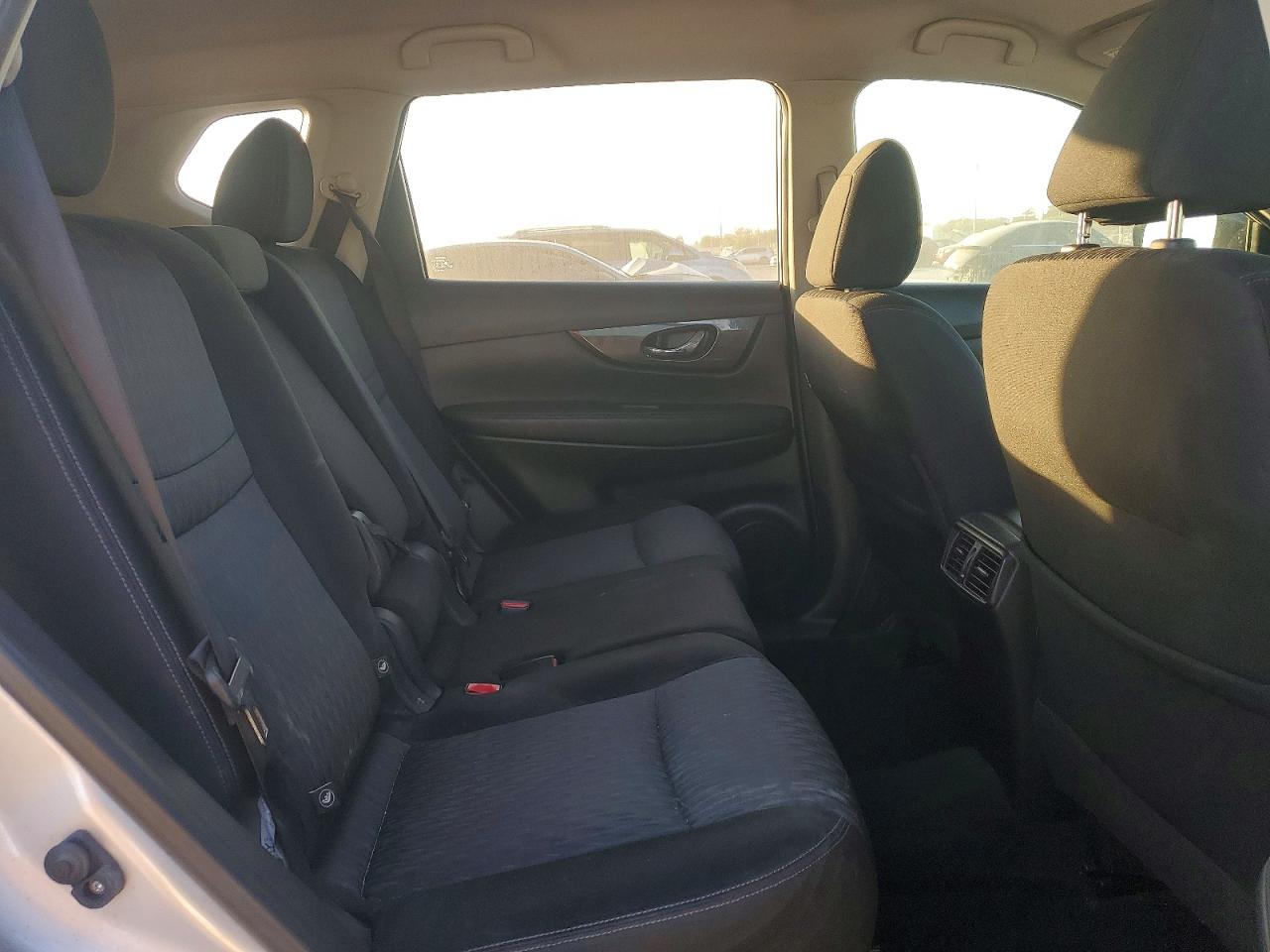 2017 NISSAN ROGUE S photo 21
