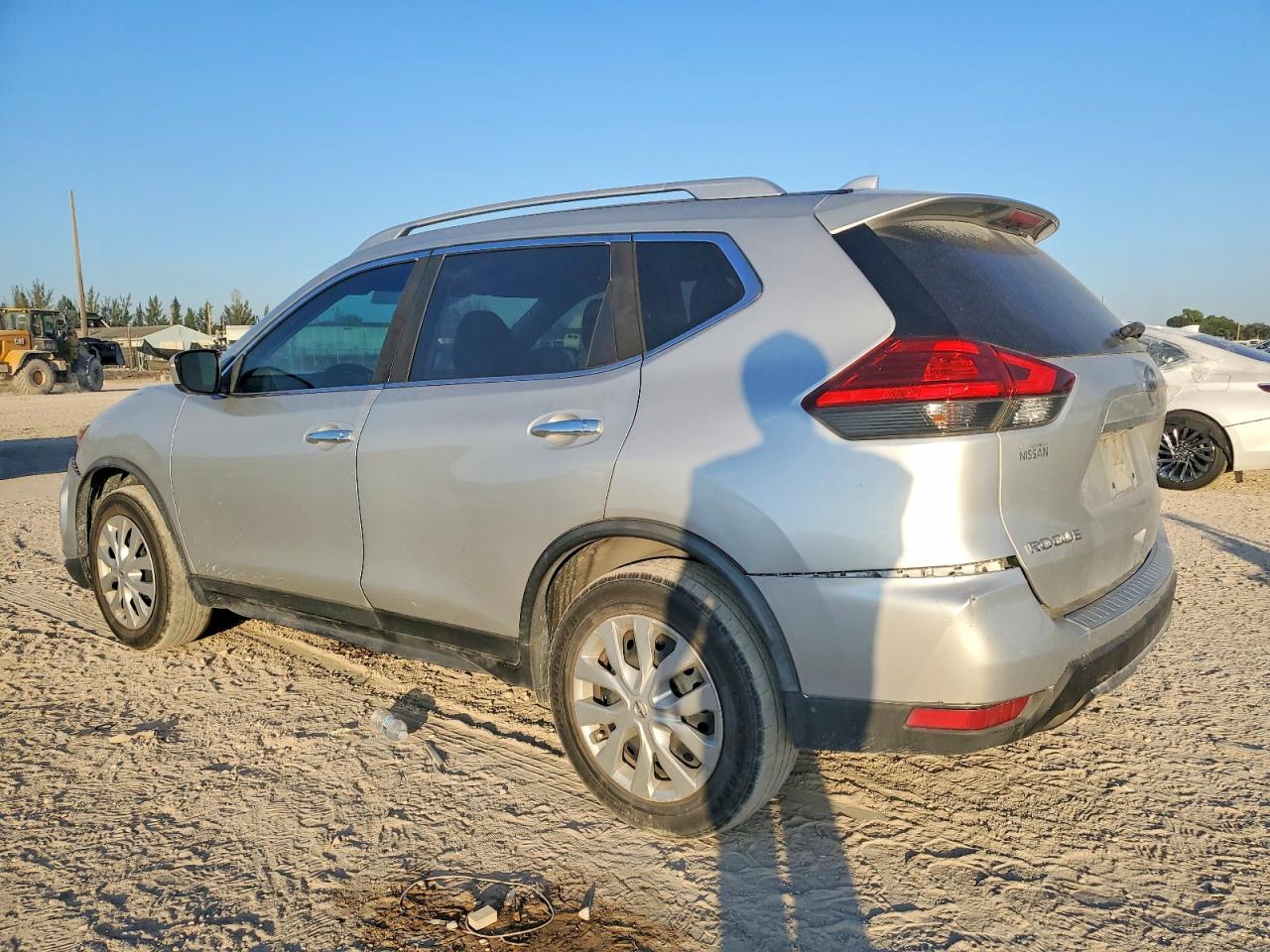 2017 NISSAN ROGUE S photo 3