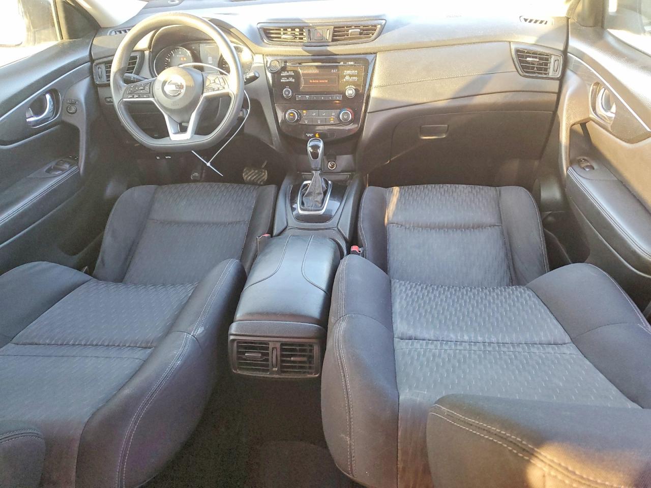 2017 NISSAN ROGUE S photo 15