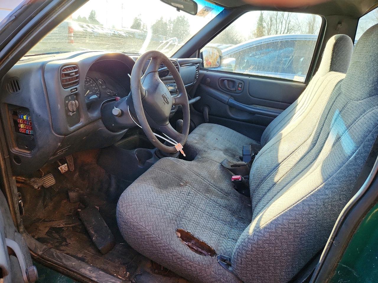 1999 CHEVROLET S TRUCK S10 photo 7