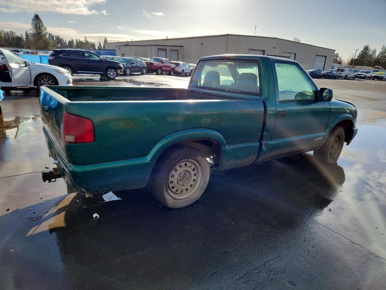 1999 CHEVROLET S TRUCK S10 photo 3