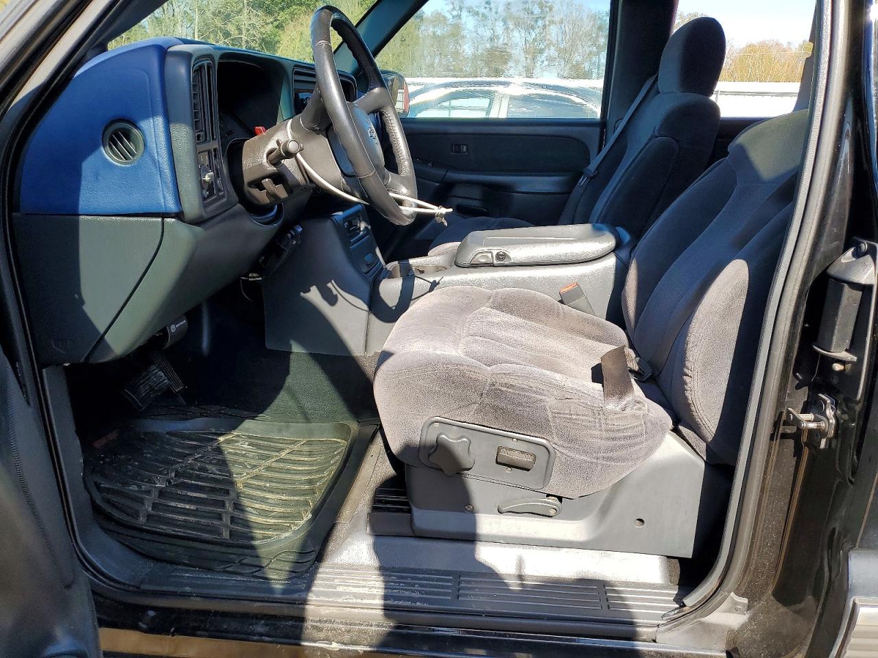 2002 CHEVROLET SILVERADO C1500 photo 13