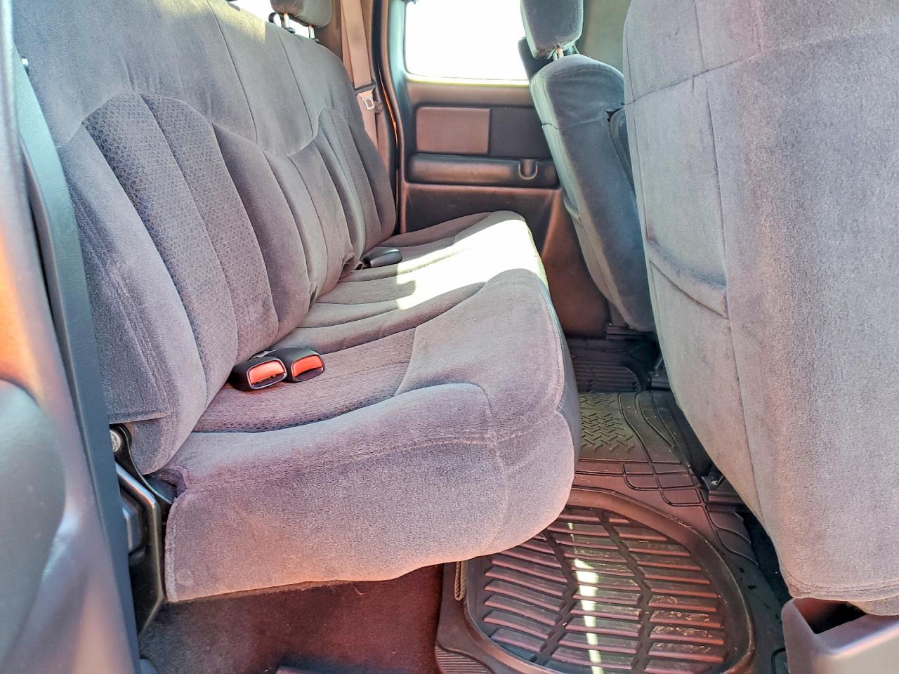 2002 CHEVROLET SILVERADO C1500 photo 19
