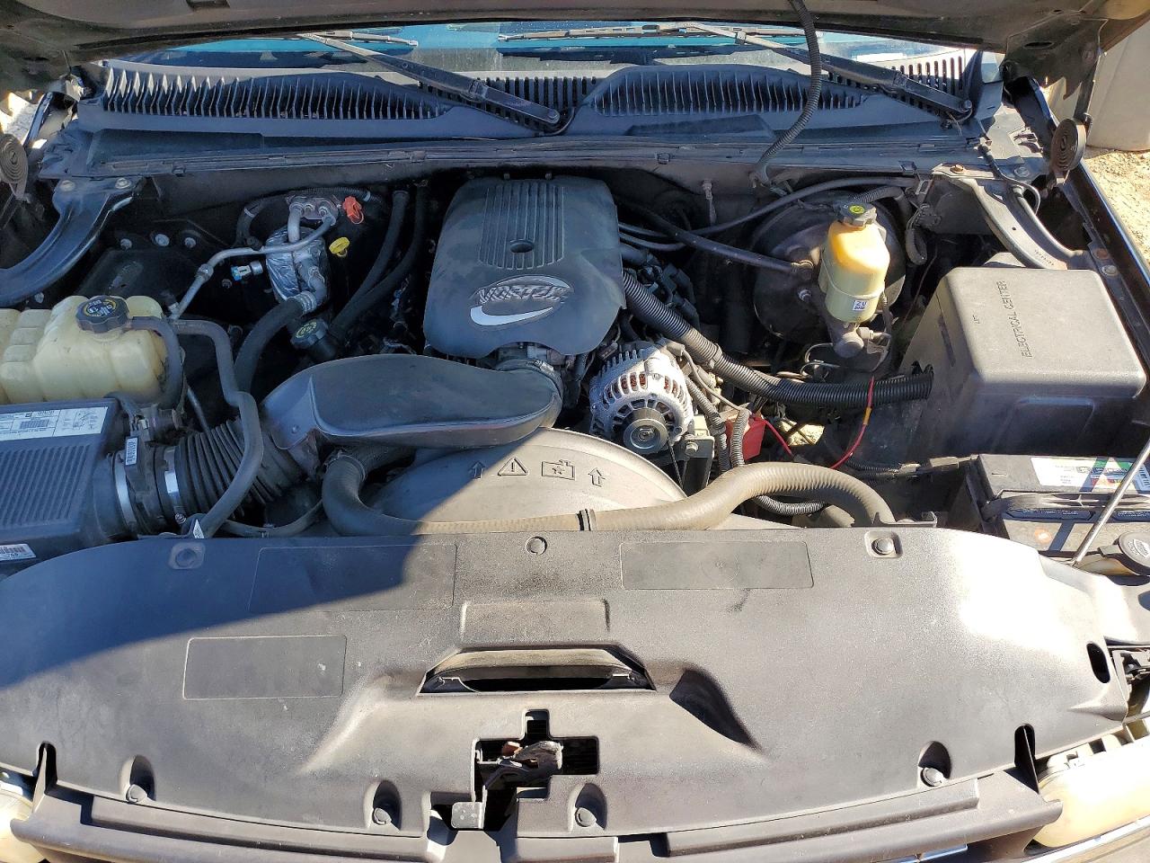 2002 CHEVROLET SILVERADO C1500 photo 21