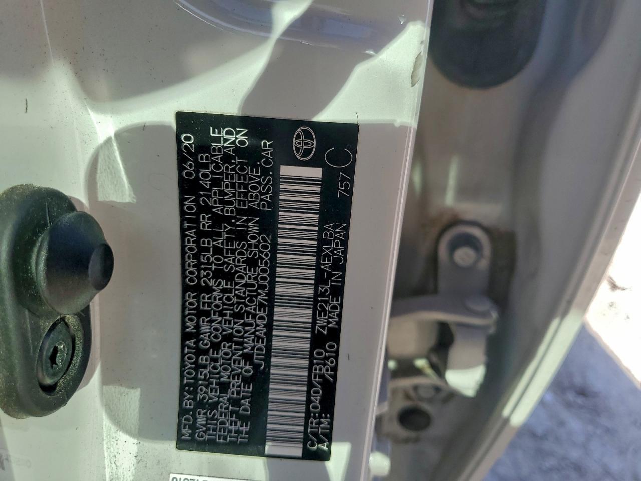 2021 TOYOTA COROLLA LE photo 13