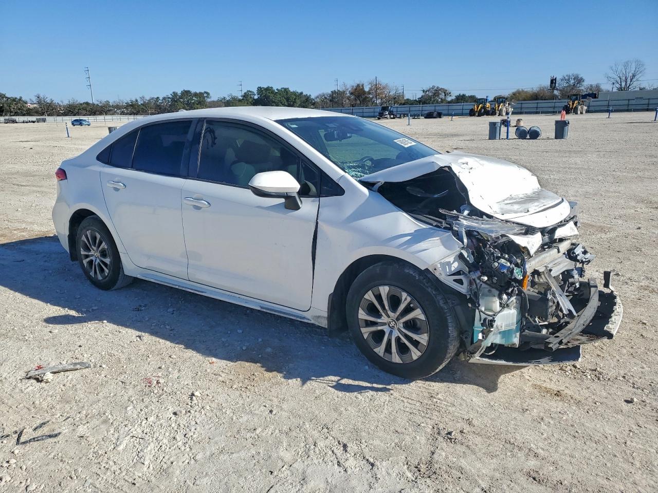 2021 TOYOTA COROLLA LE photo 4
